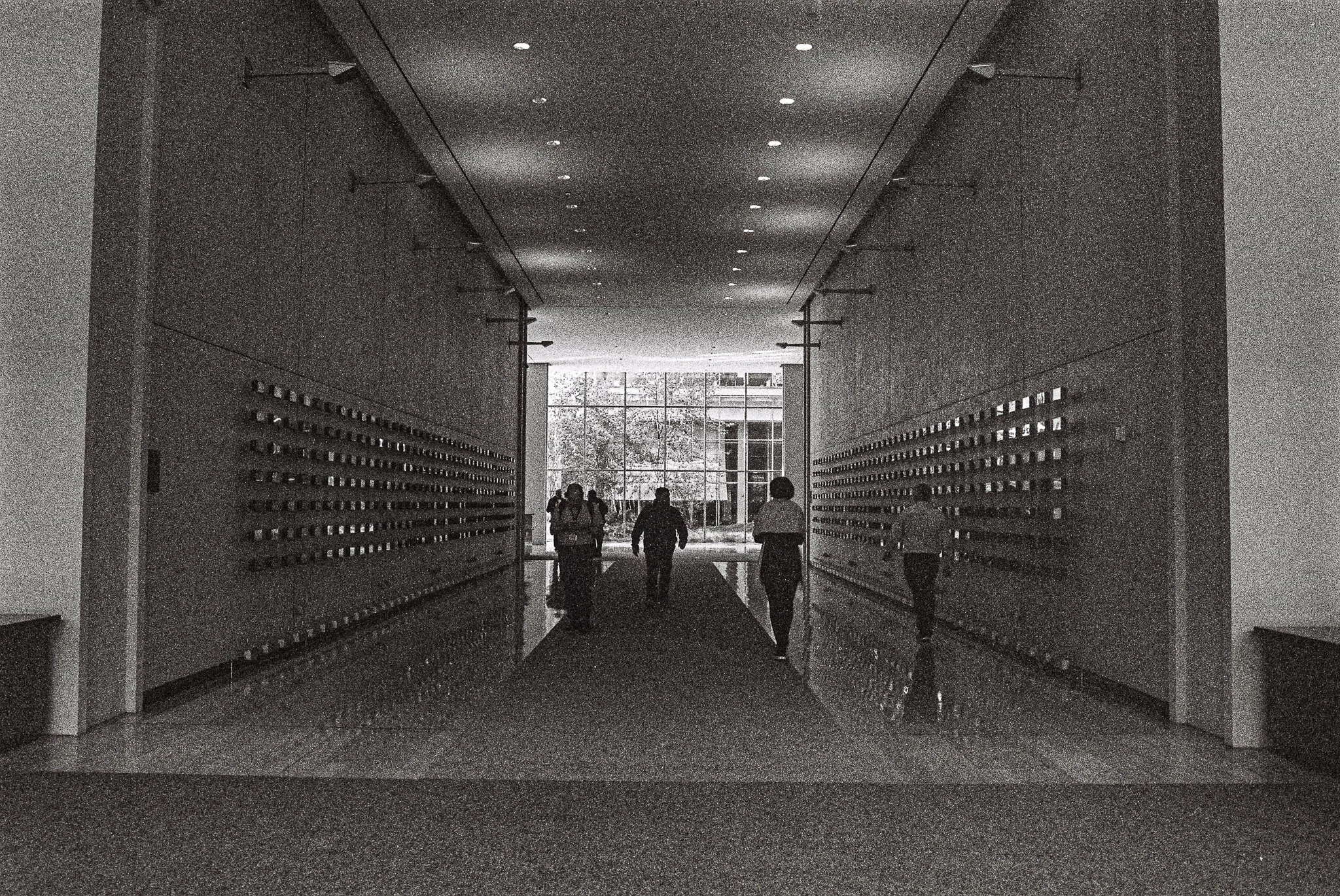 A753869-R1-17-18.jpg