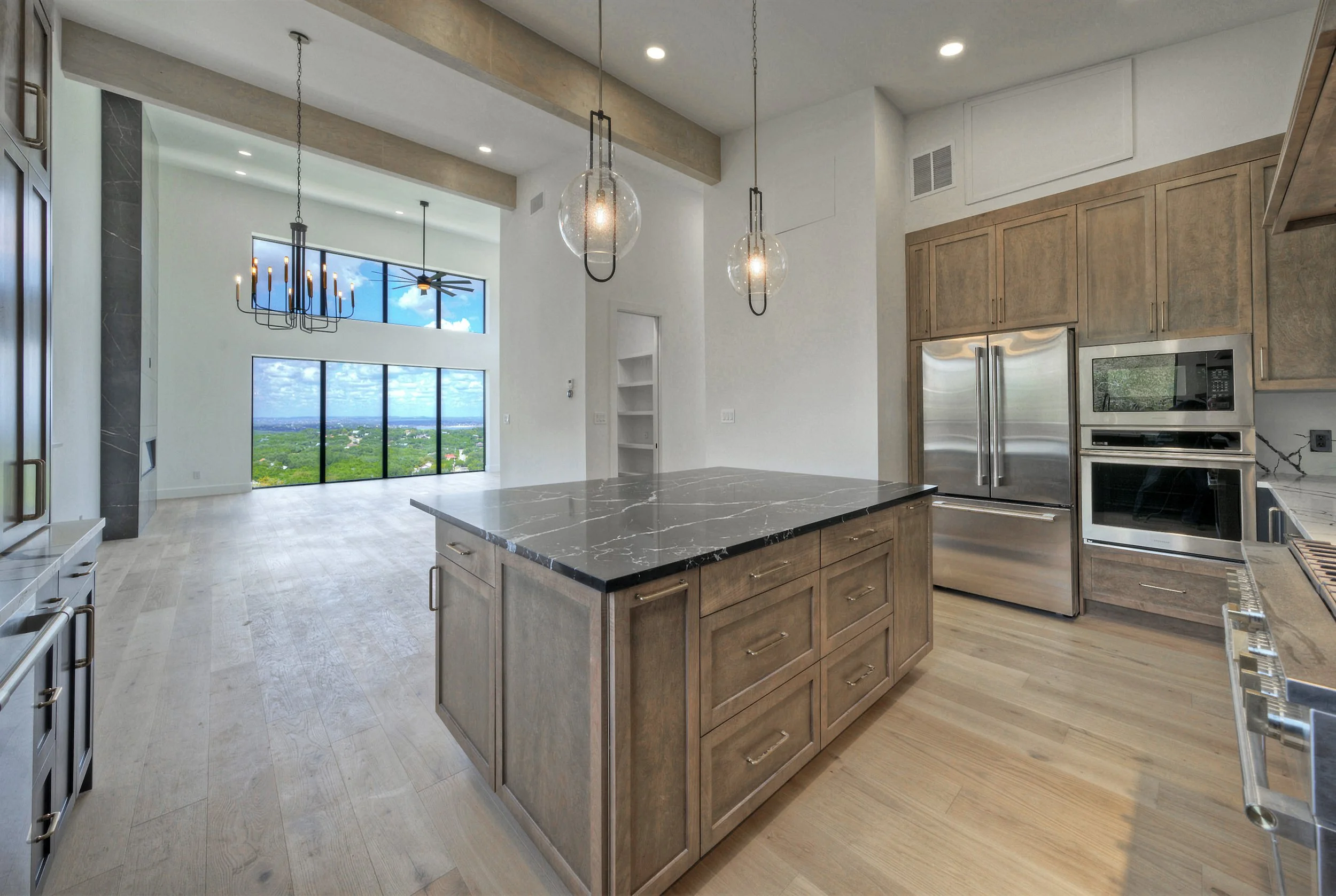 Kitchen 3.jpg