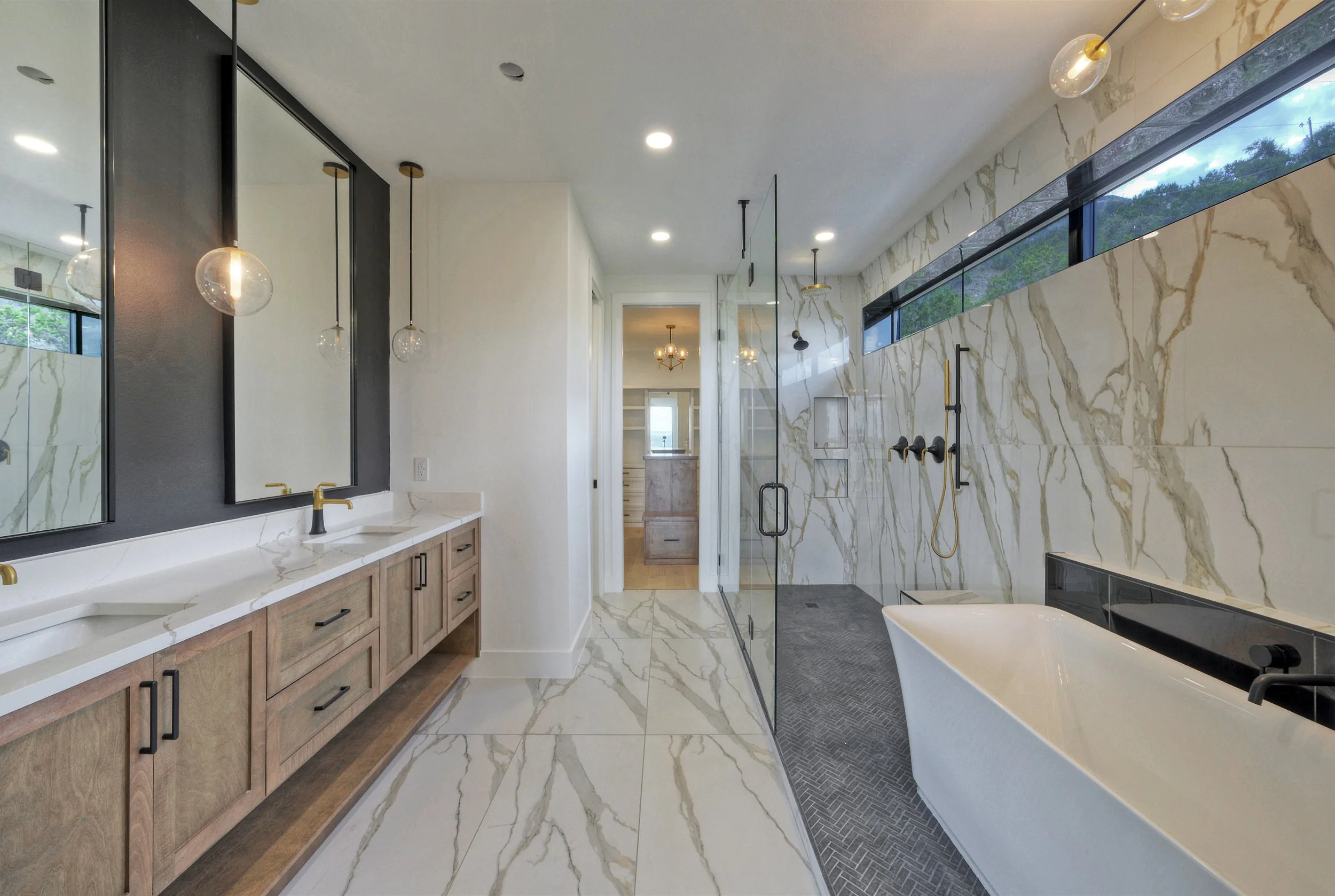 Primary Bath 2.jpg