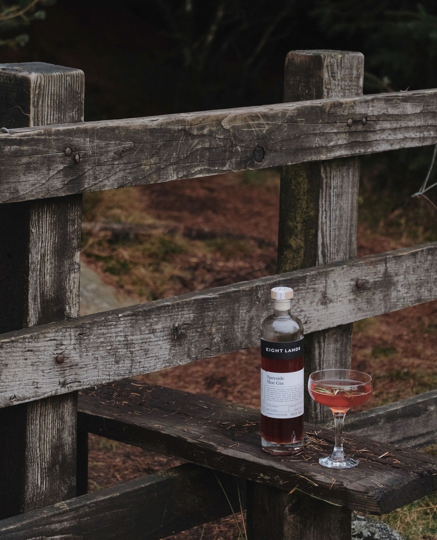 A Boxing Day ritual we never miss: boots on, paths quiet, and a measure of Sloe Gin to warm up. #EightLands⁠
⁠
📸: @emmajaynelavelle