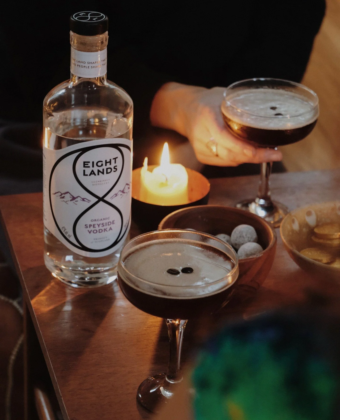 This classic was created by Dick Bradsell in 1980s London. Our version leans on a refined coffee liqueur and our Organic Vodka for a cleaner, smoother finish. Best enjoyed fireside.⁠
⁠
Espresso Martini⁠:⁠
⁠
35ml Eight Lands Organic Vodka⁠
1 single sh
