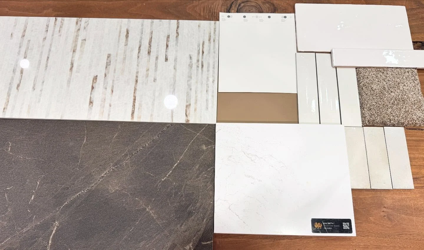 Today&rsquo;s office were 2 of my favorites on Miami Circle @specialtytile @ansley_interiors_atlanta @dennietaylor #therightwhitetile #playingwithfabrics #interiordesignerlife
#awardwinninginteriordesigner #awardwinningkitchendesigner #awardwinningba