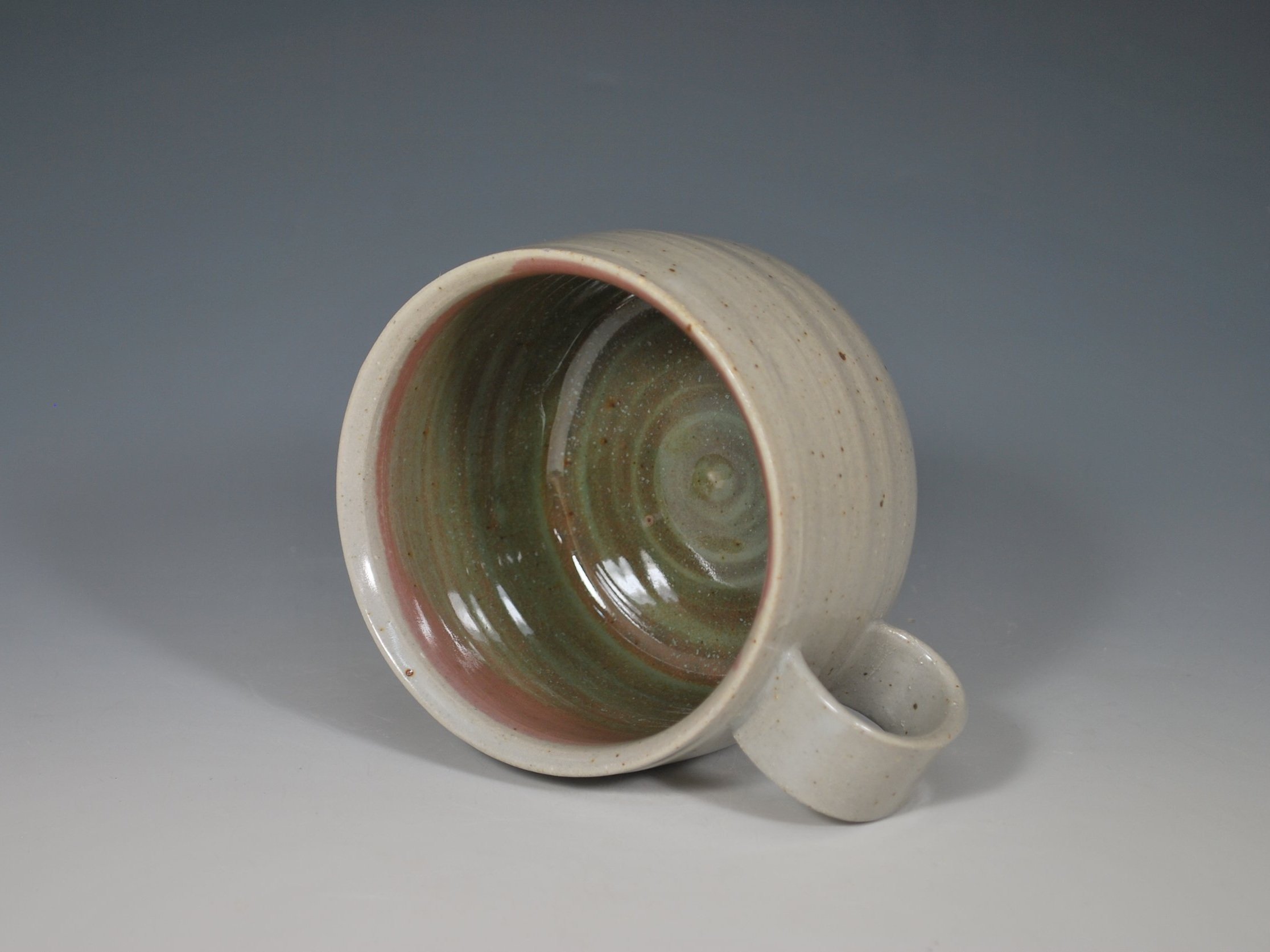16MUG1_2.jpg