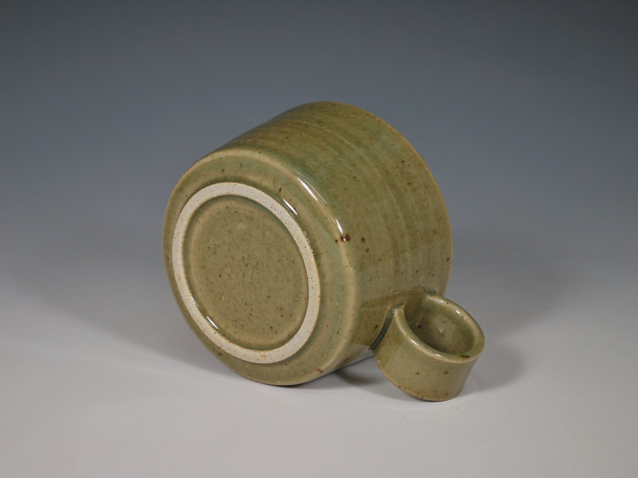 10MUG3_2.jpg