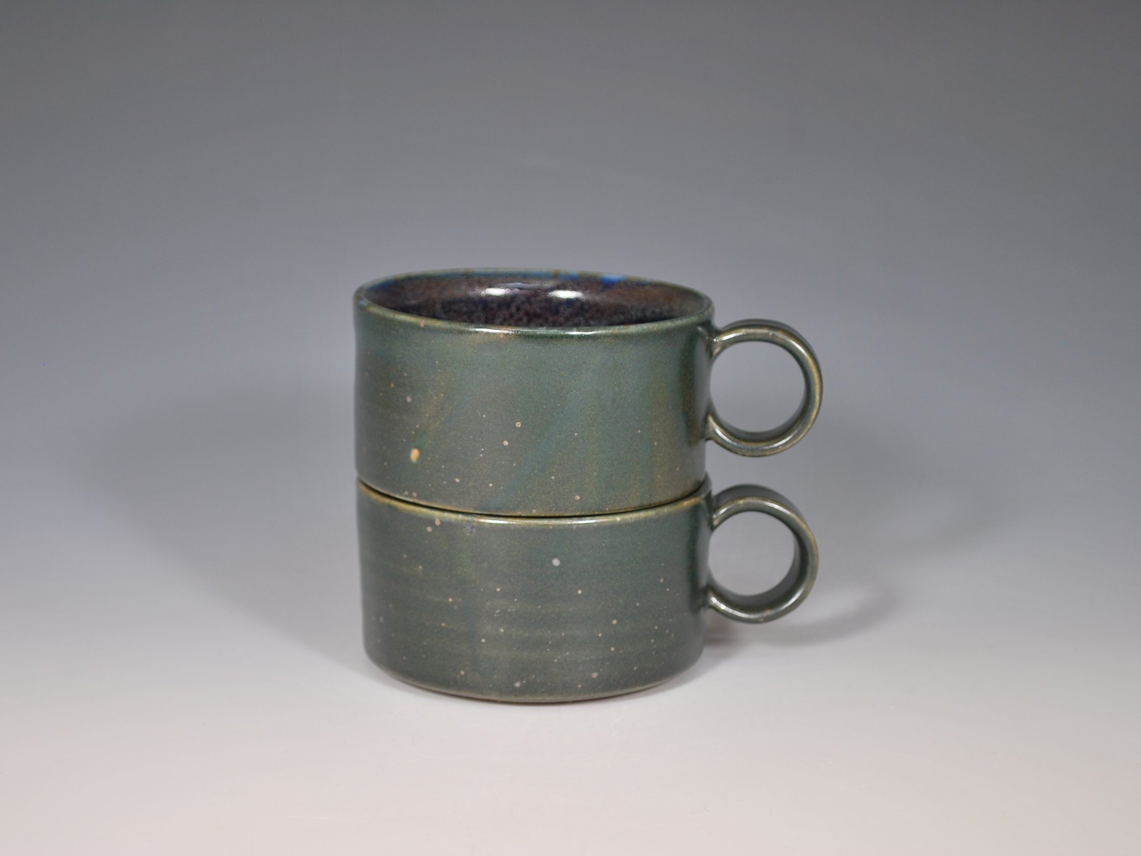 8MUGSET1_1.jpg