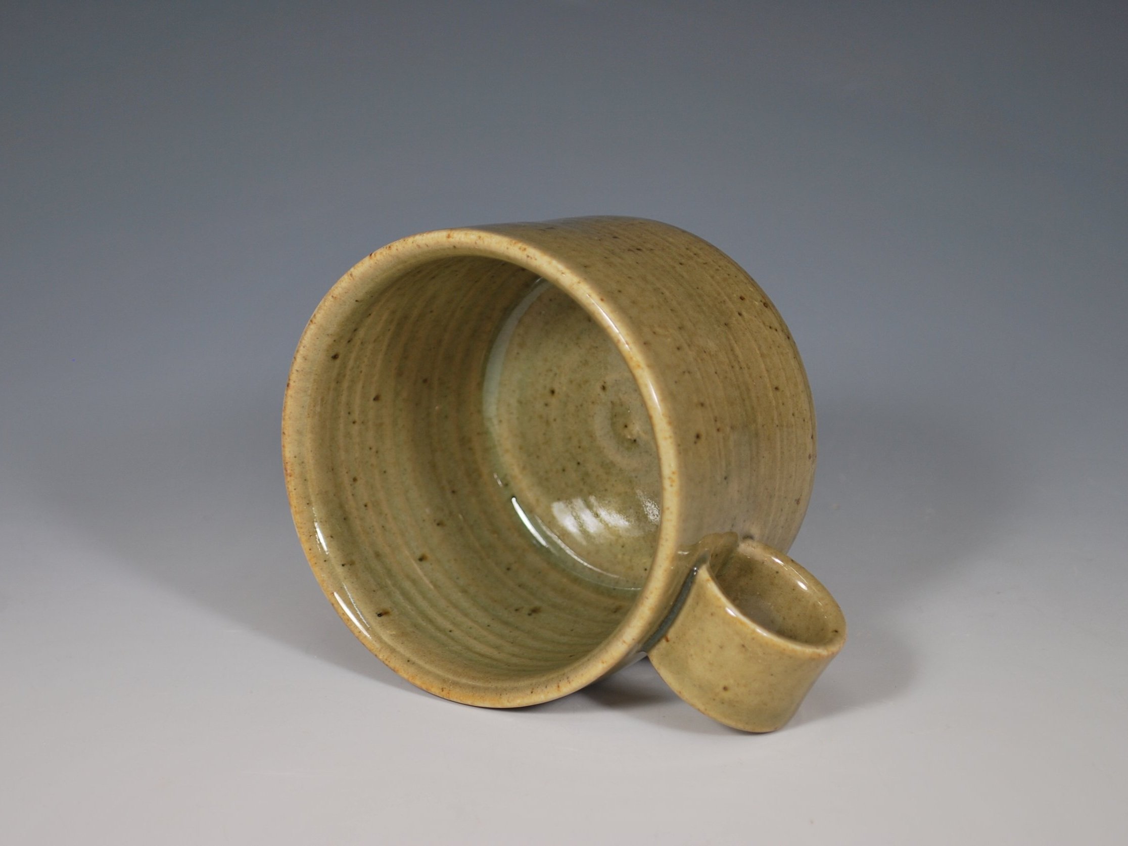 12MUG2_3.jpg