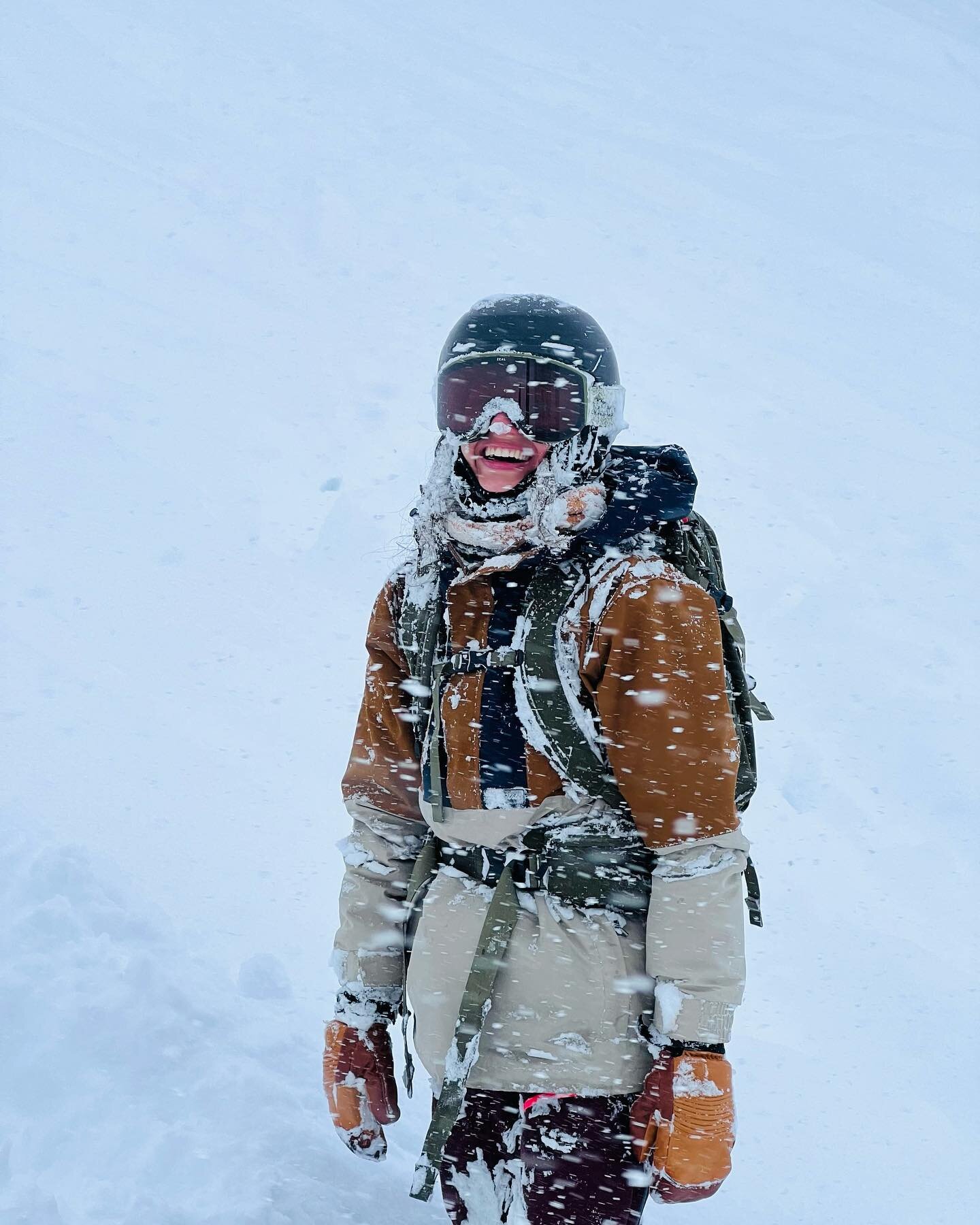 Shouts to heated toilet seats, alllll the powder, hot buns, the rad people we met along the way, yuzu beer, and @nic.bergmn! 

Arigatou gozaimasu, Japan.