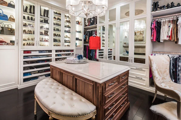 Builder for this closet is Radiance Homes.Designed by Dave Duncan.