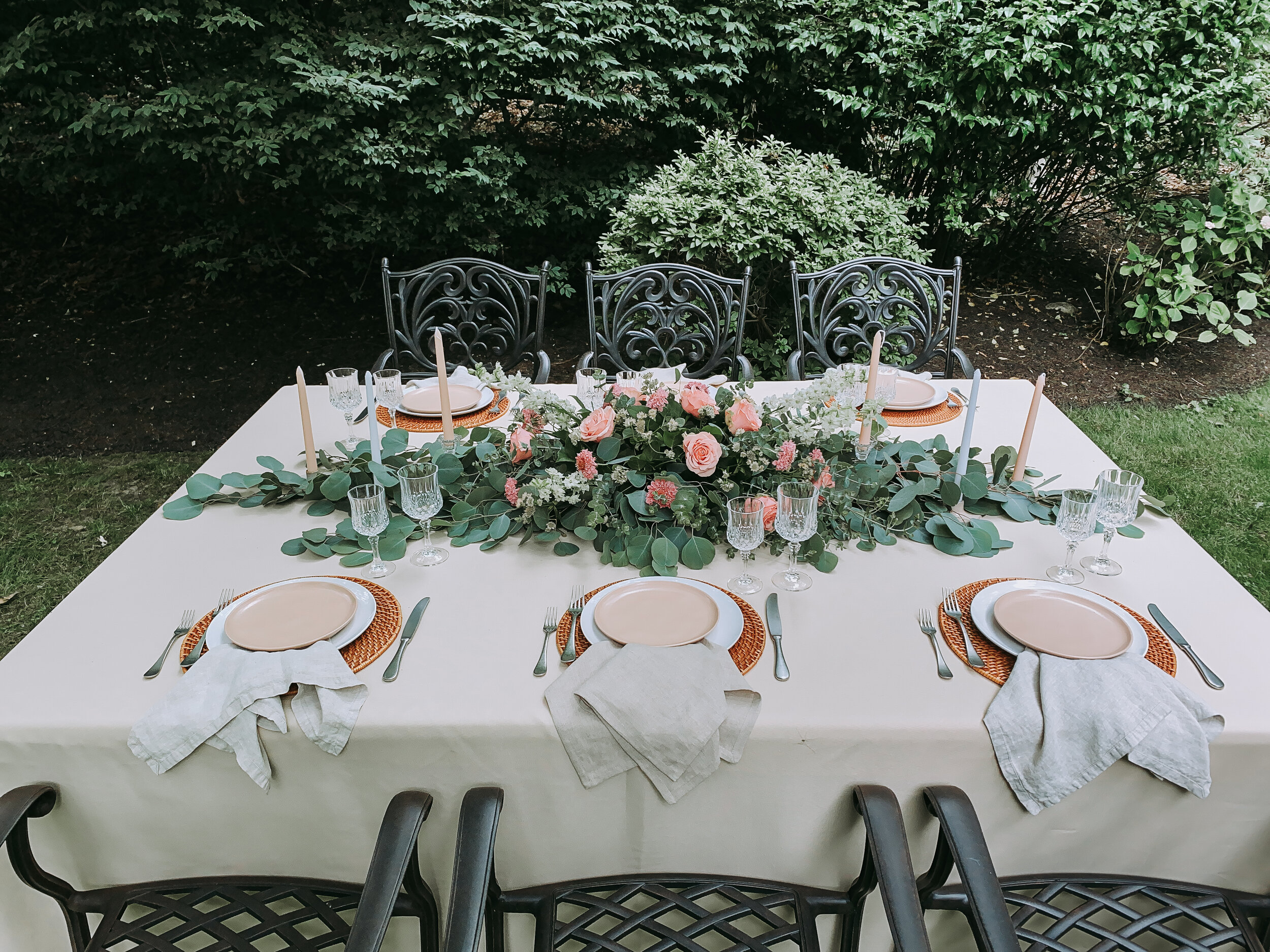 Romantic_Secret_Garden_Elopement_New York_New_England_Tablescape2