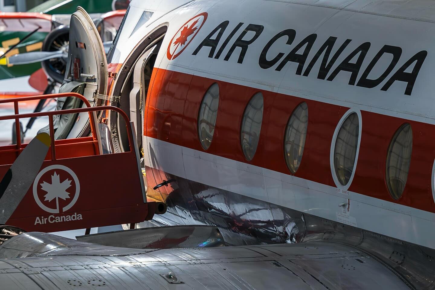 Captured the essence of aviation history last night at the Royal Aviation Museum.

 📷✈️ The Viscount Air Canada plane took center stage, revealing its timeless beauty from unique angles and vibrant colors. Immersed in the art of preserving history t