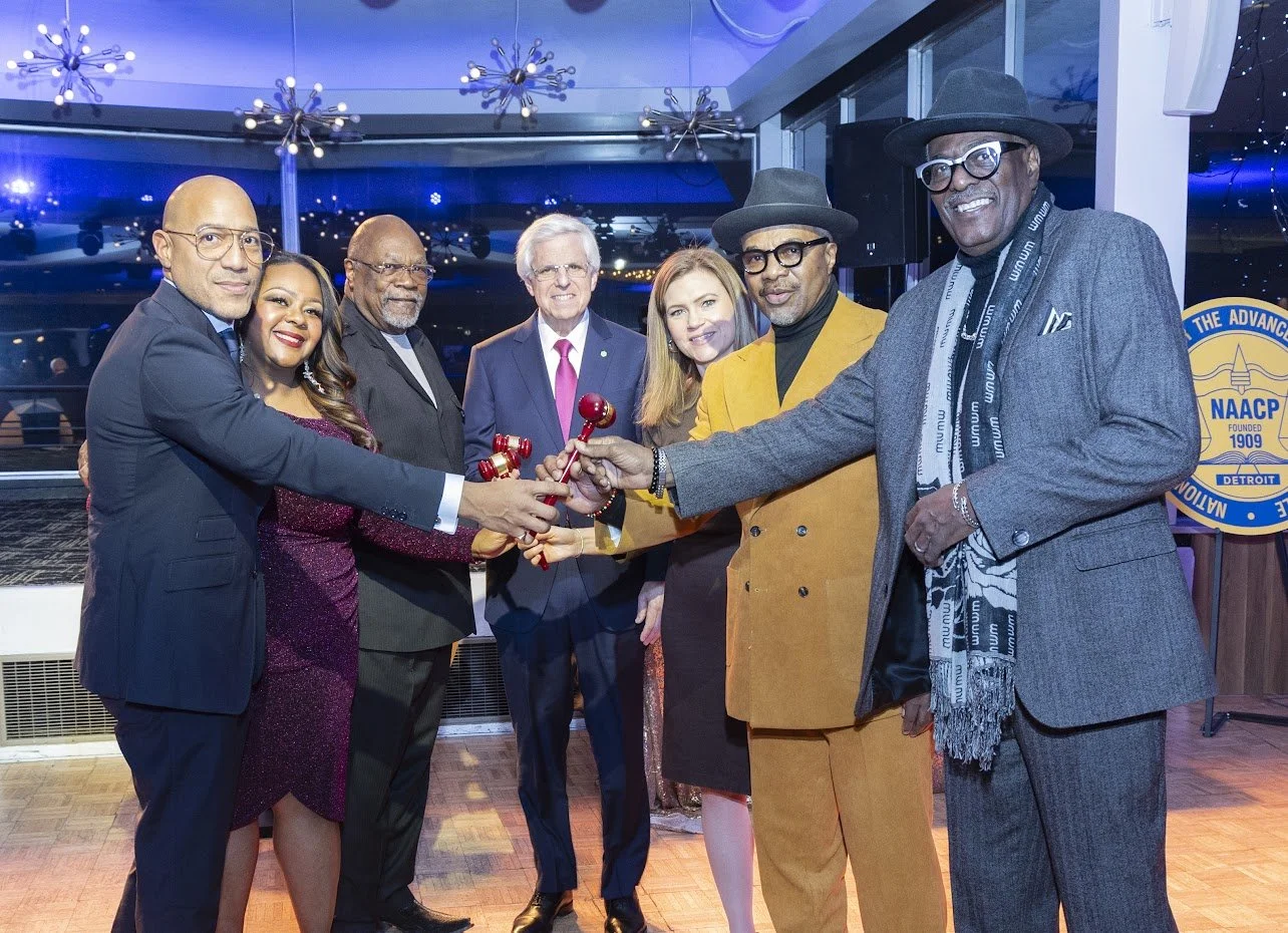 KICK-OFF AND PASSING OF THE GAVEL - 71ST ANNUAL FIGHT FOR FREEDOM FUND DINNER