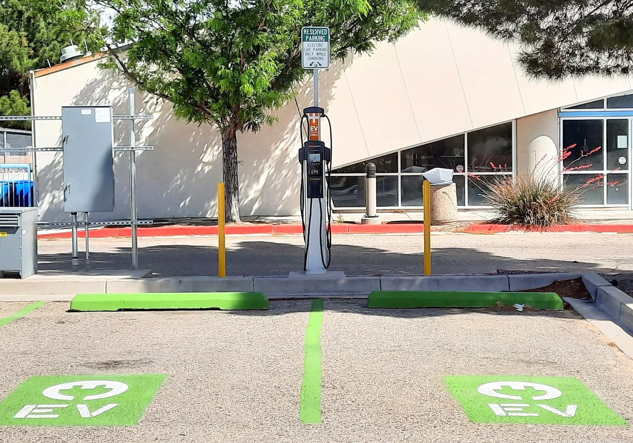 CT4000 EV charging station at the West Mesa Aquatic Area, Albuquerque