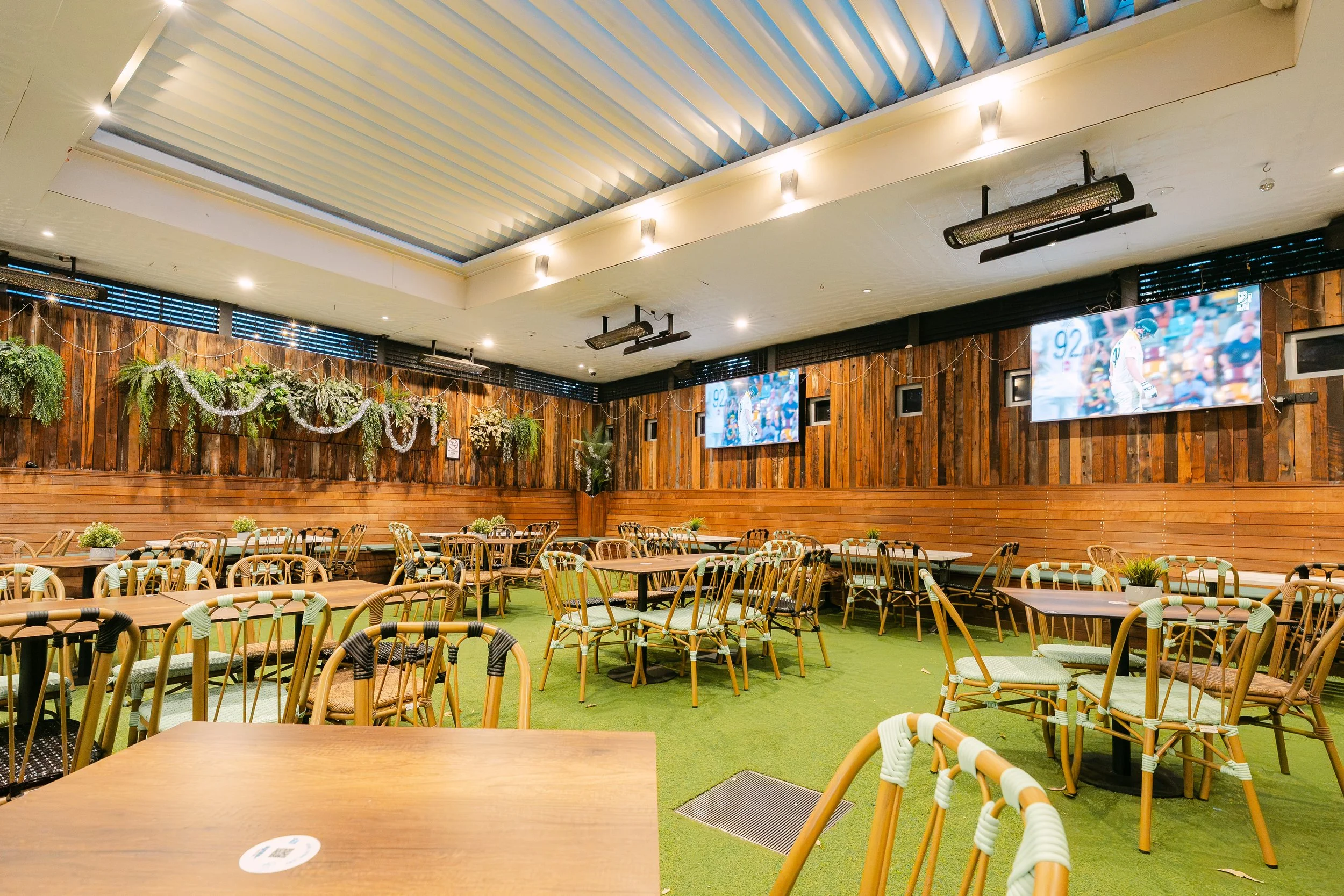 Garden Bar .jpg