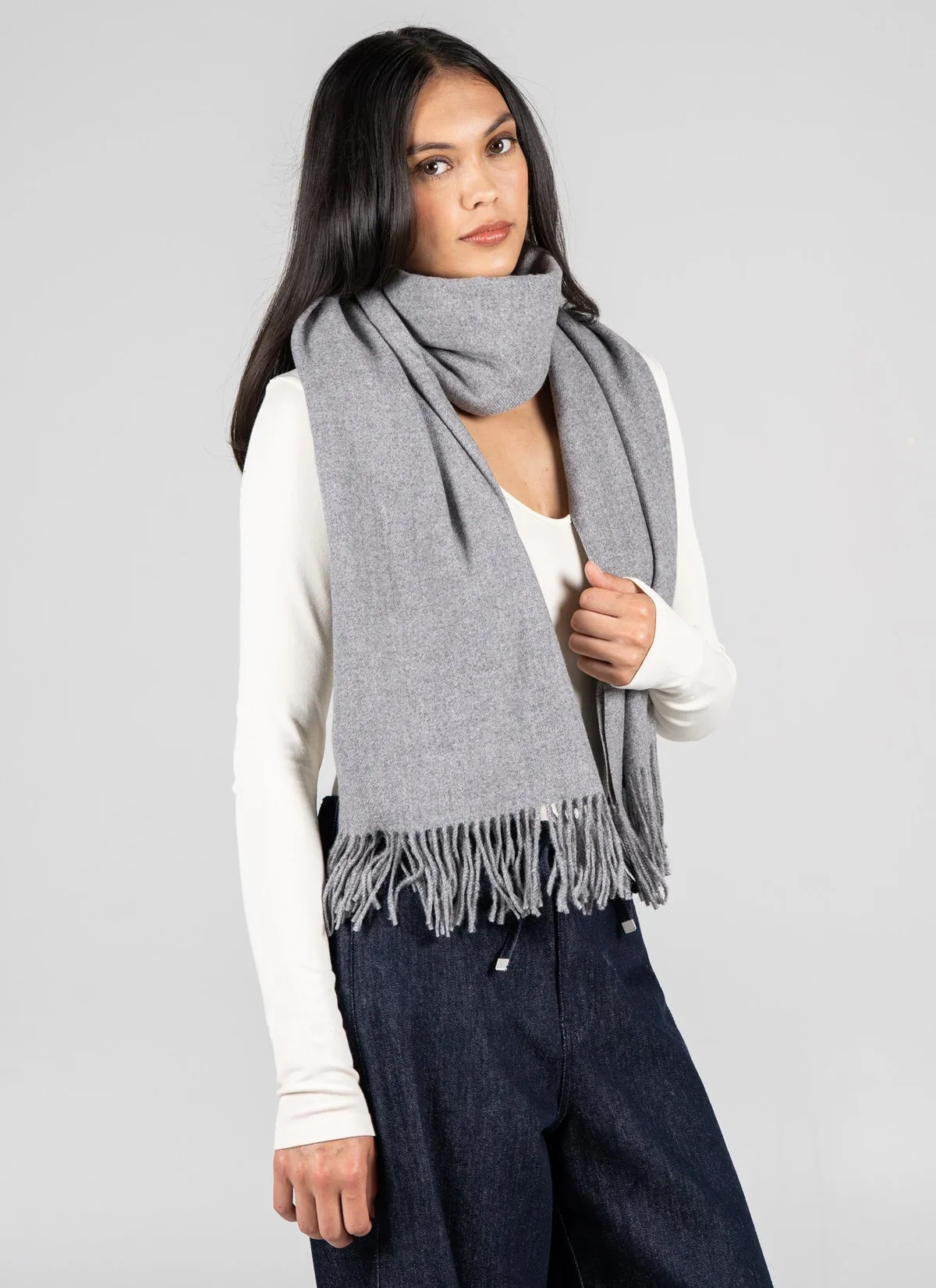 cesc0754-heather-grey-1_bb5dc44f-e044-4c15-a1c8-3590e693a50d.jpg.webp