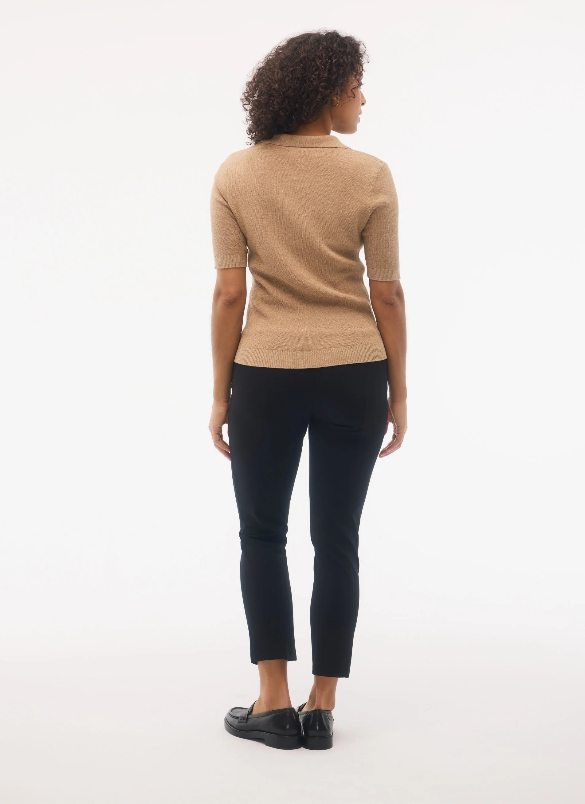 AURELIAFigclothing684b238c1e4860684b238c1e672.82331888684b238c1e672.jpg