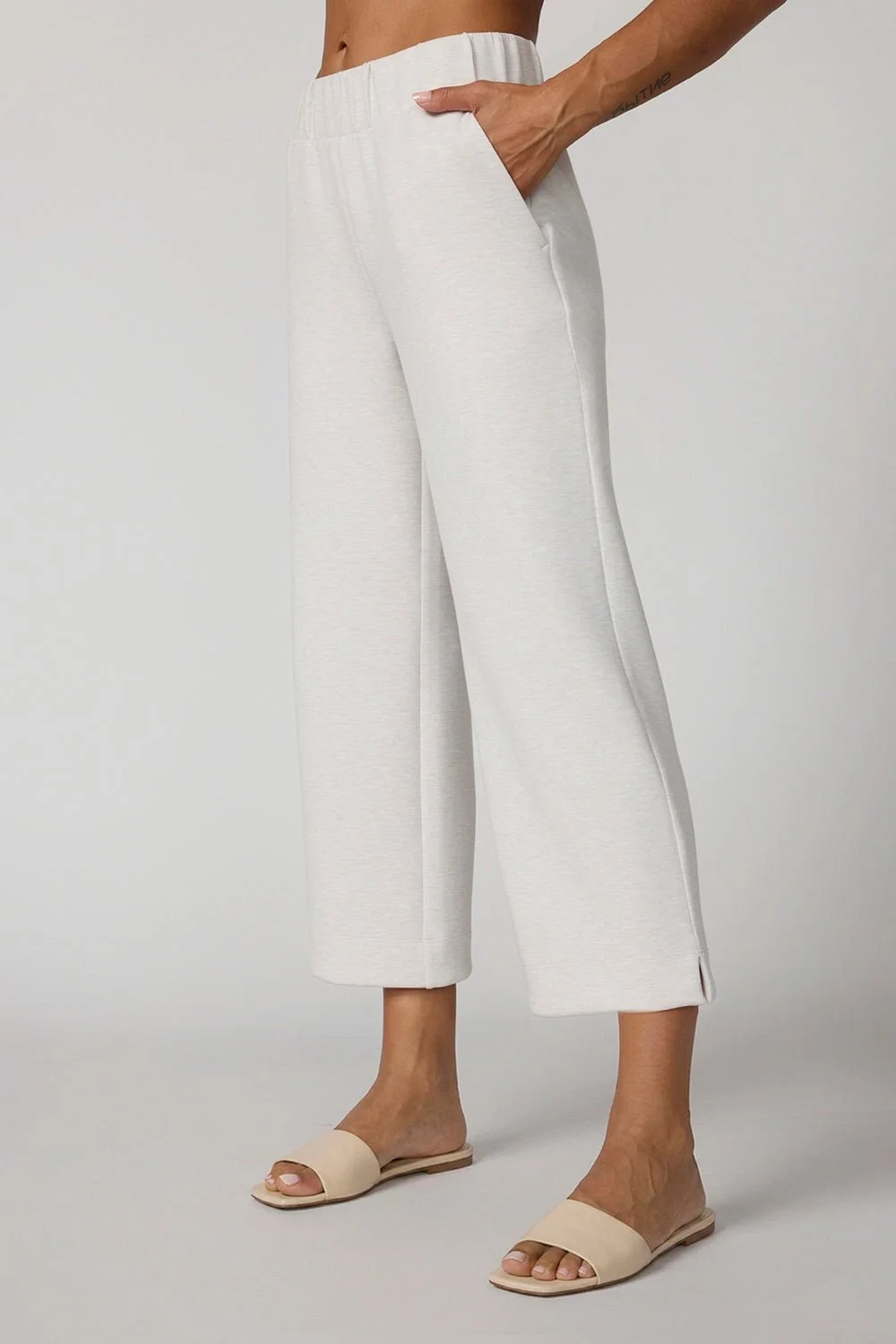 crop11C0952-C1315-7.webp.jpeg