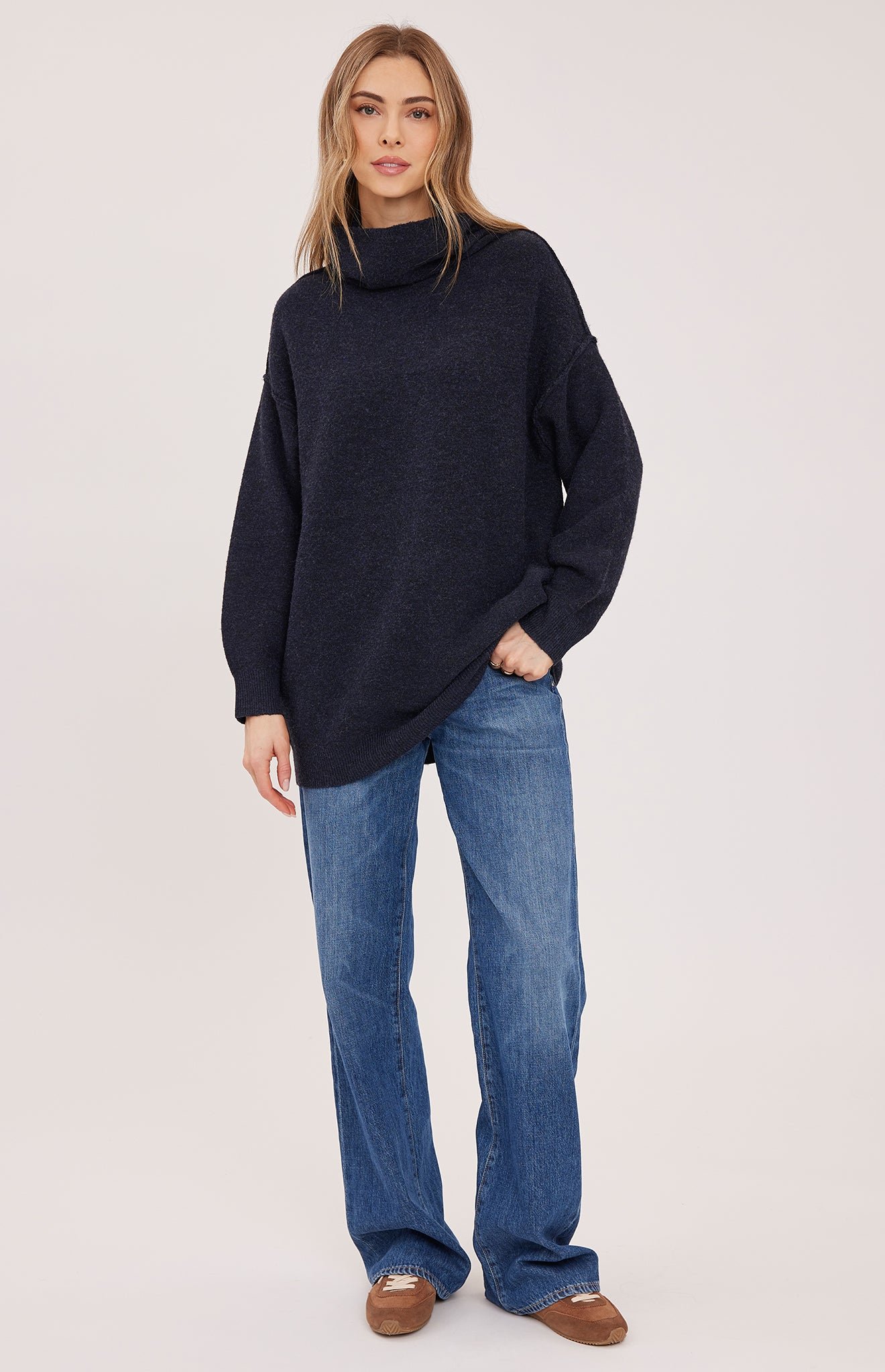 AstridGF2609-3189_HEATHER-NAVY_1.jpg