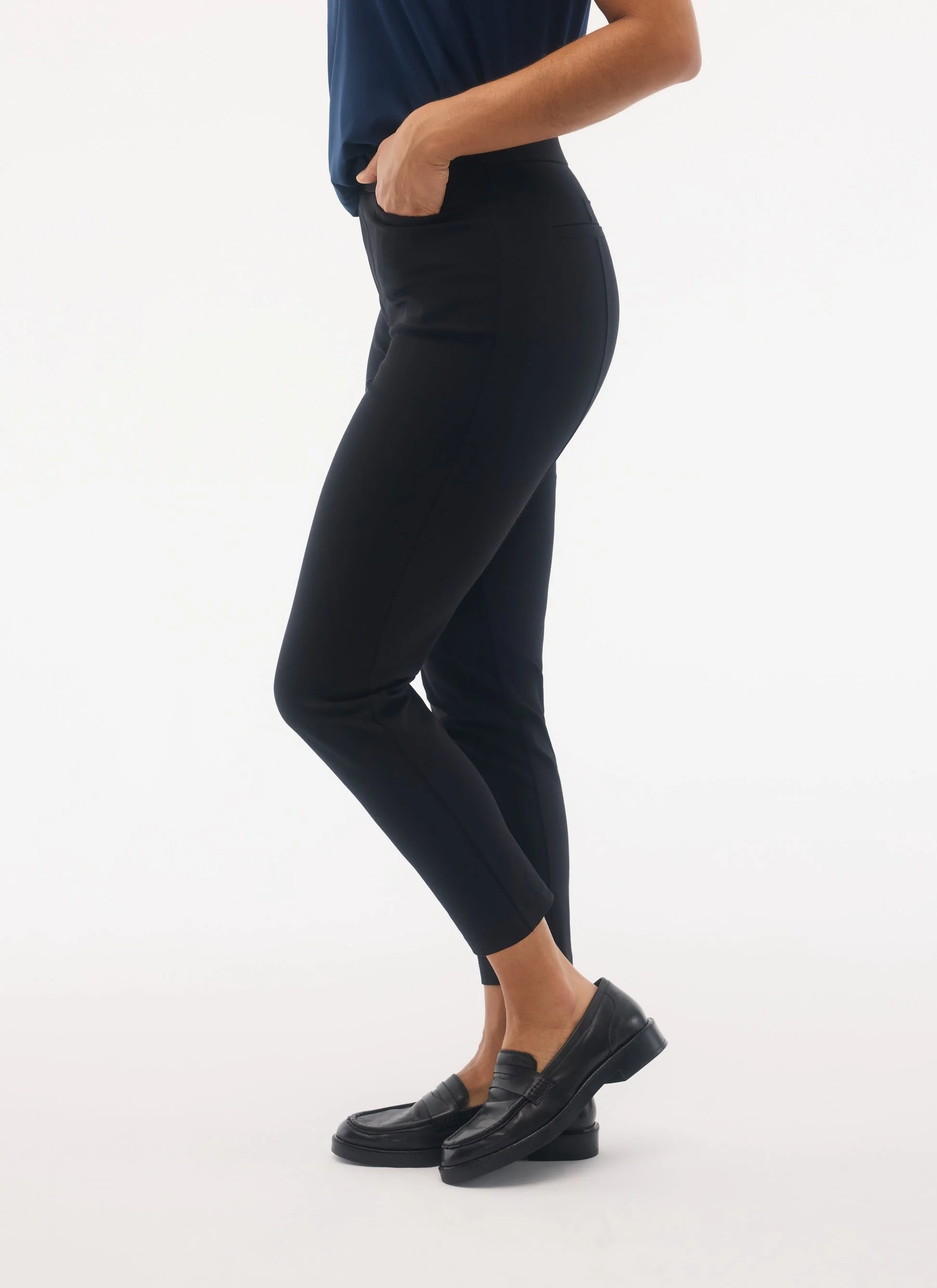 SELWYNFigclothing684b2d1e9d8397684b2d1e9de96.03261690684b2d1e9de96.jpg