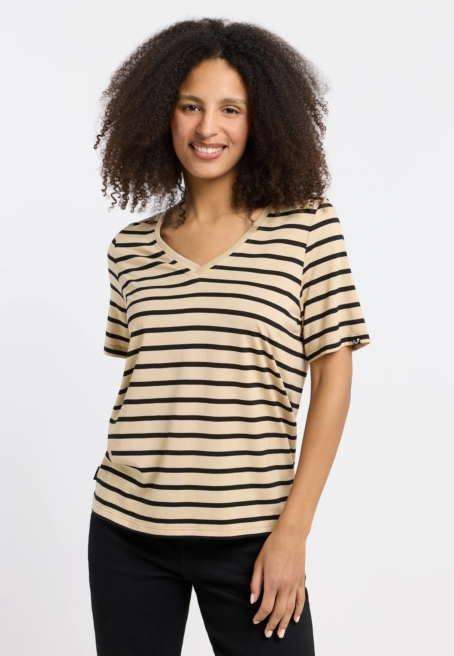 rozaliaragwear-2611-10029-6018_c_c436202e318cf9c876ef094fa737c593.jpg