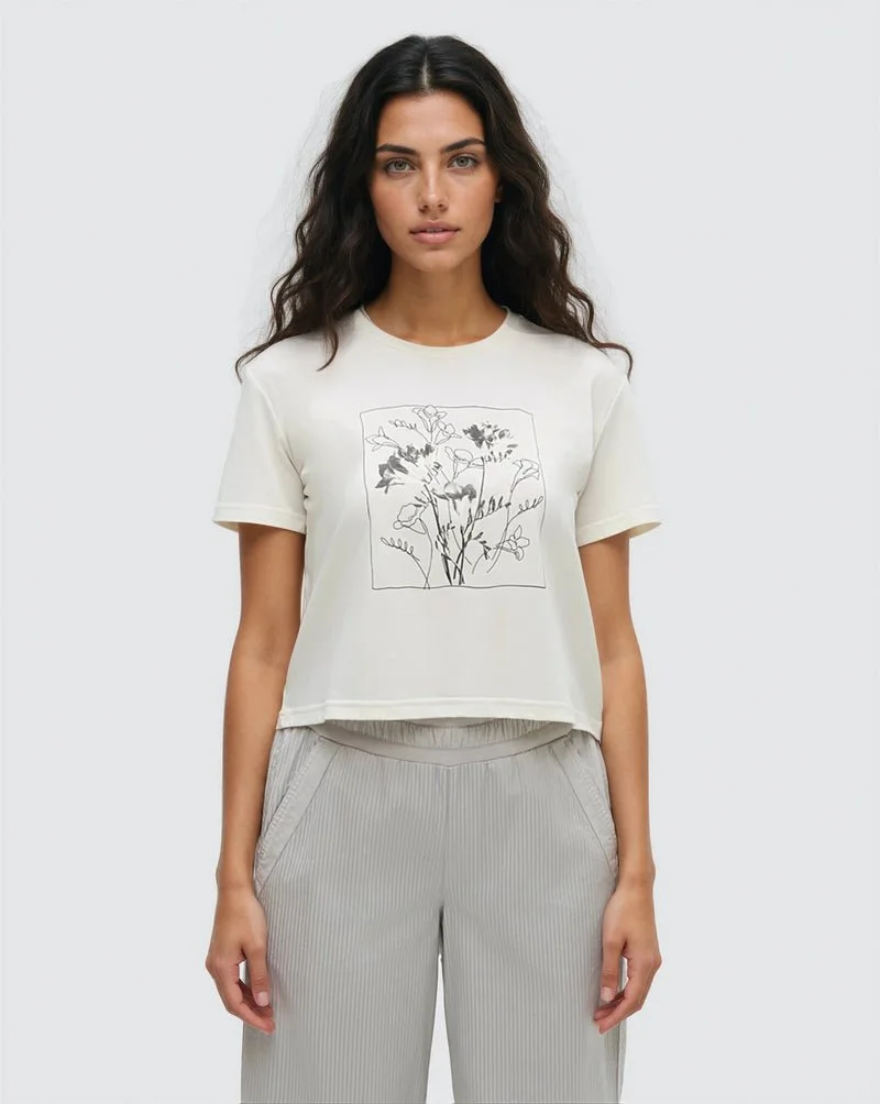 Oatmeal-Crew-Neck-Graphic-Cropped-Shortsleeve-T-Shirt-TCW5732-3162_3_79053e60-b92a-4c6d-a19d-87319246d609-Luci_1.jpg