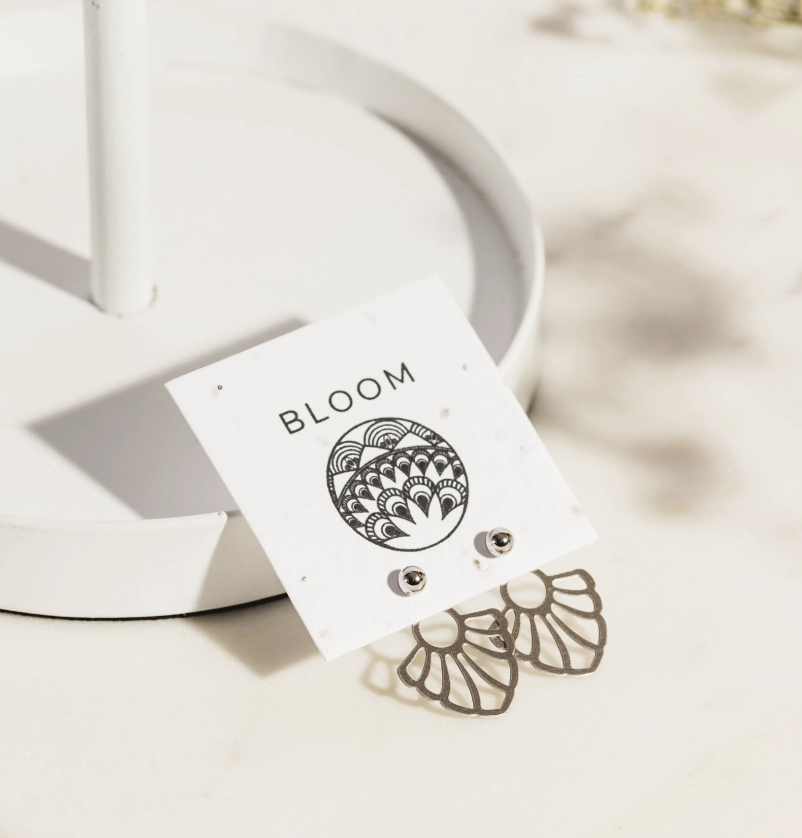 Ear Jacket Meryl - BLOOM