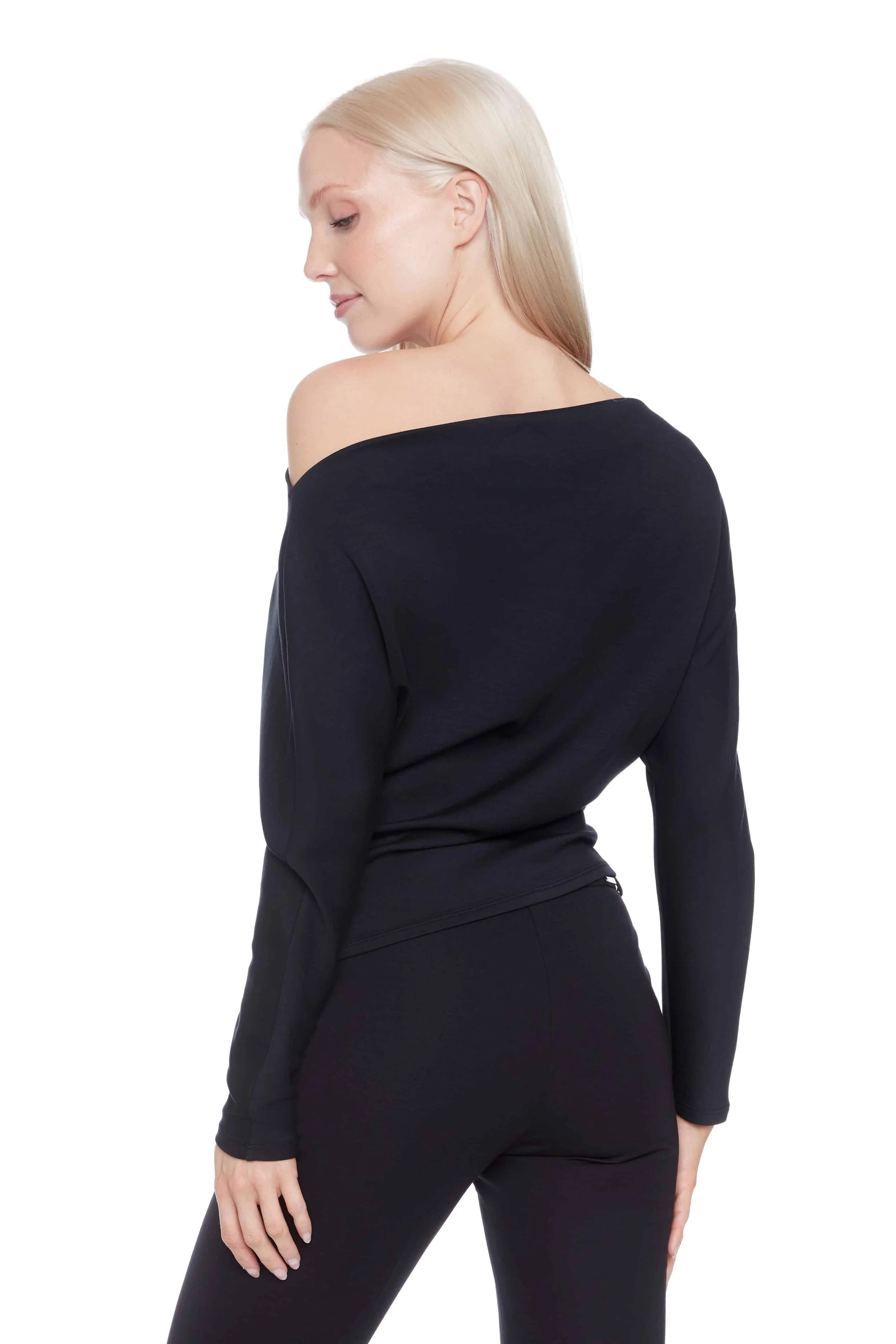 tyler428029-BLACK-133708.jpeg