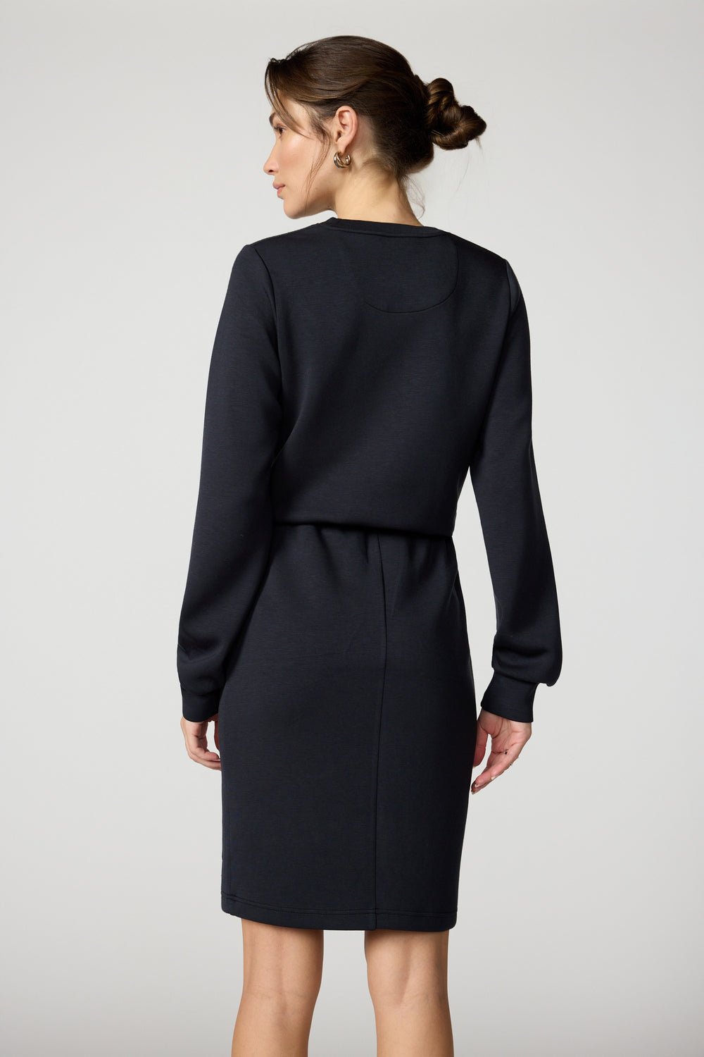 robe11E0205-1401-2.jpg