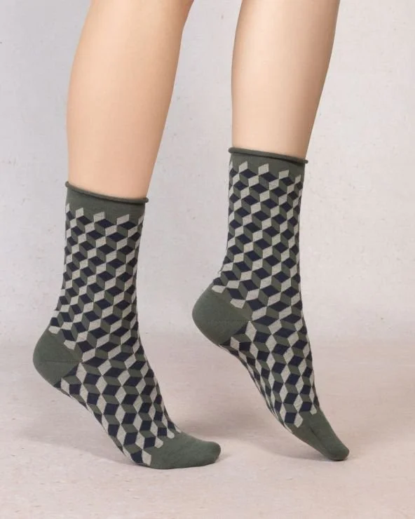 chaussettes-laine-fines-geometriques.jpg