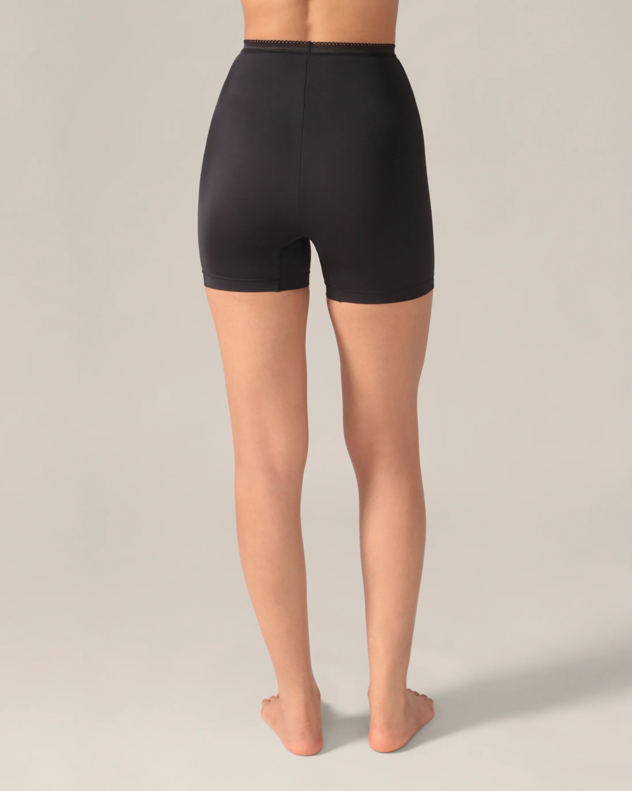 RA4034_eversoftundershort_Black_reg_3.jpg.webp