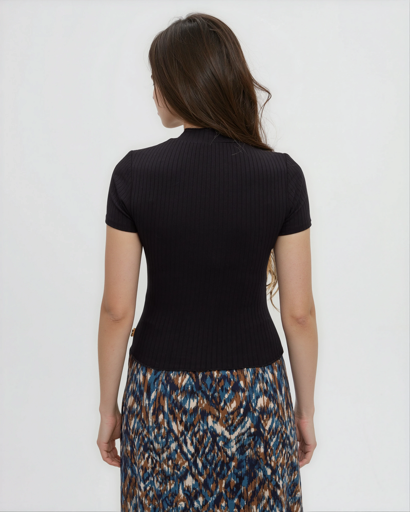 Short-sleeve-Mockneck-TCW6607-0164_1_df3559c1-552a-454b-95af-c96b0de77115.png