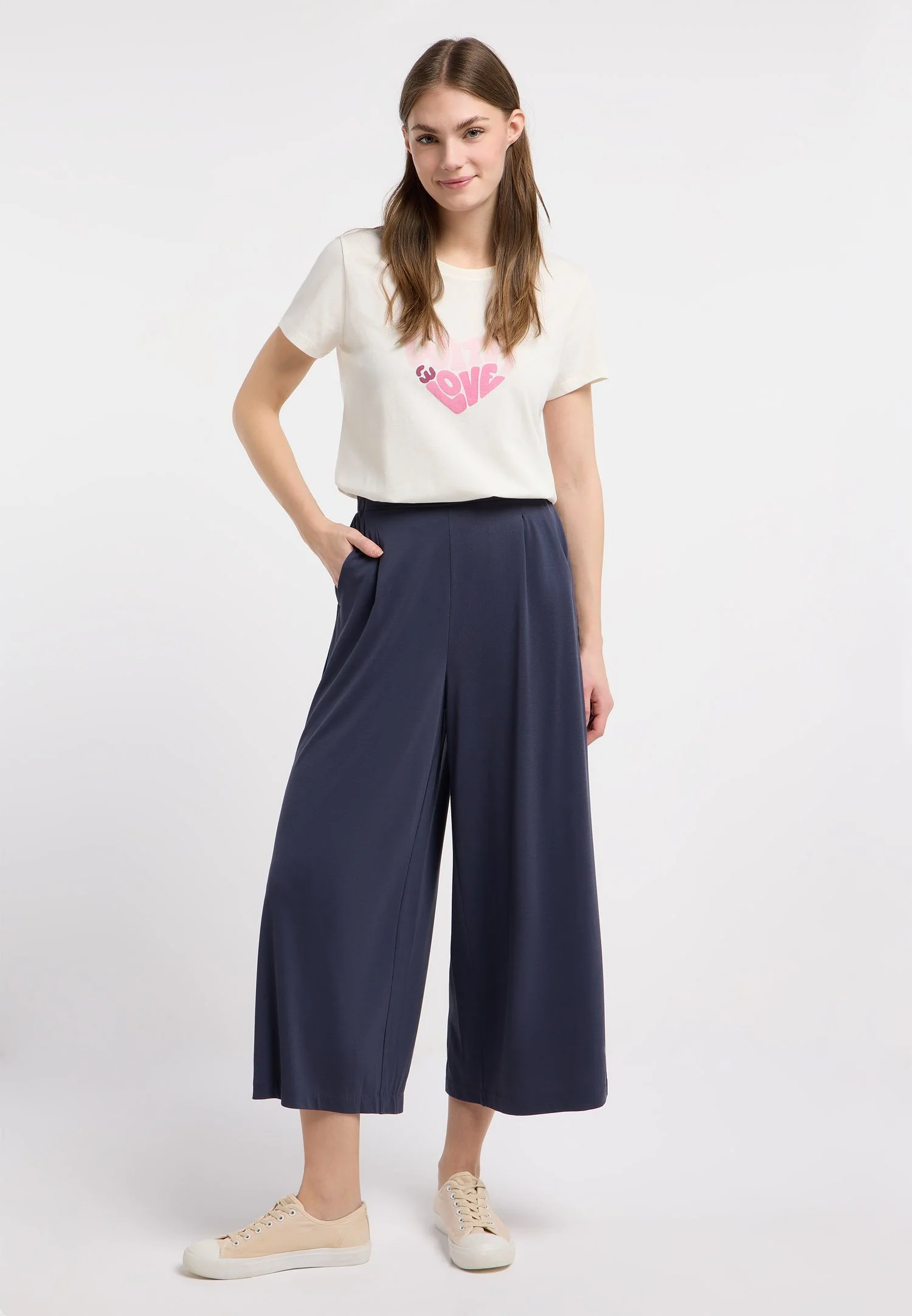 loganysragwear-2611-55007-2028_a_f28f4f24709956f18e297e821a289f26.jpg