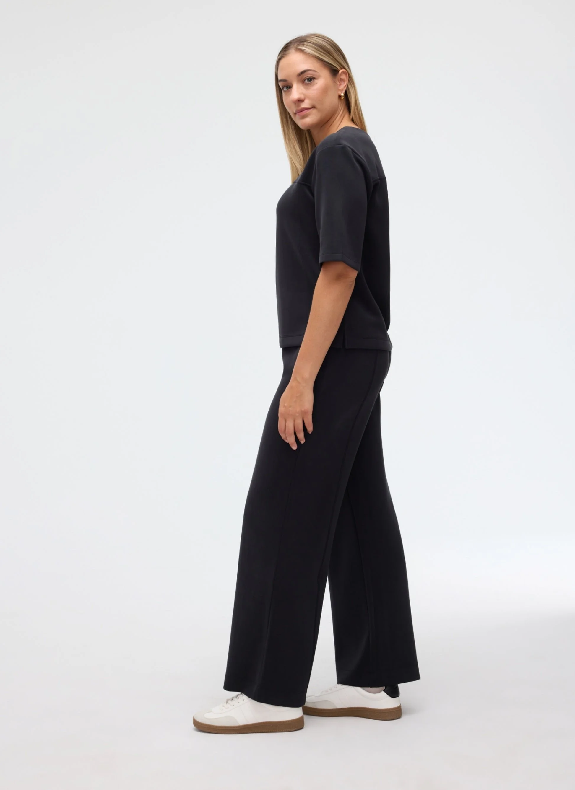NERIDAFigclothing6a14ab49633c706a14ab49634c8.732713376a14ab49634c8.jpg