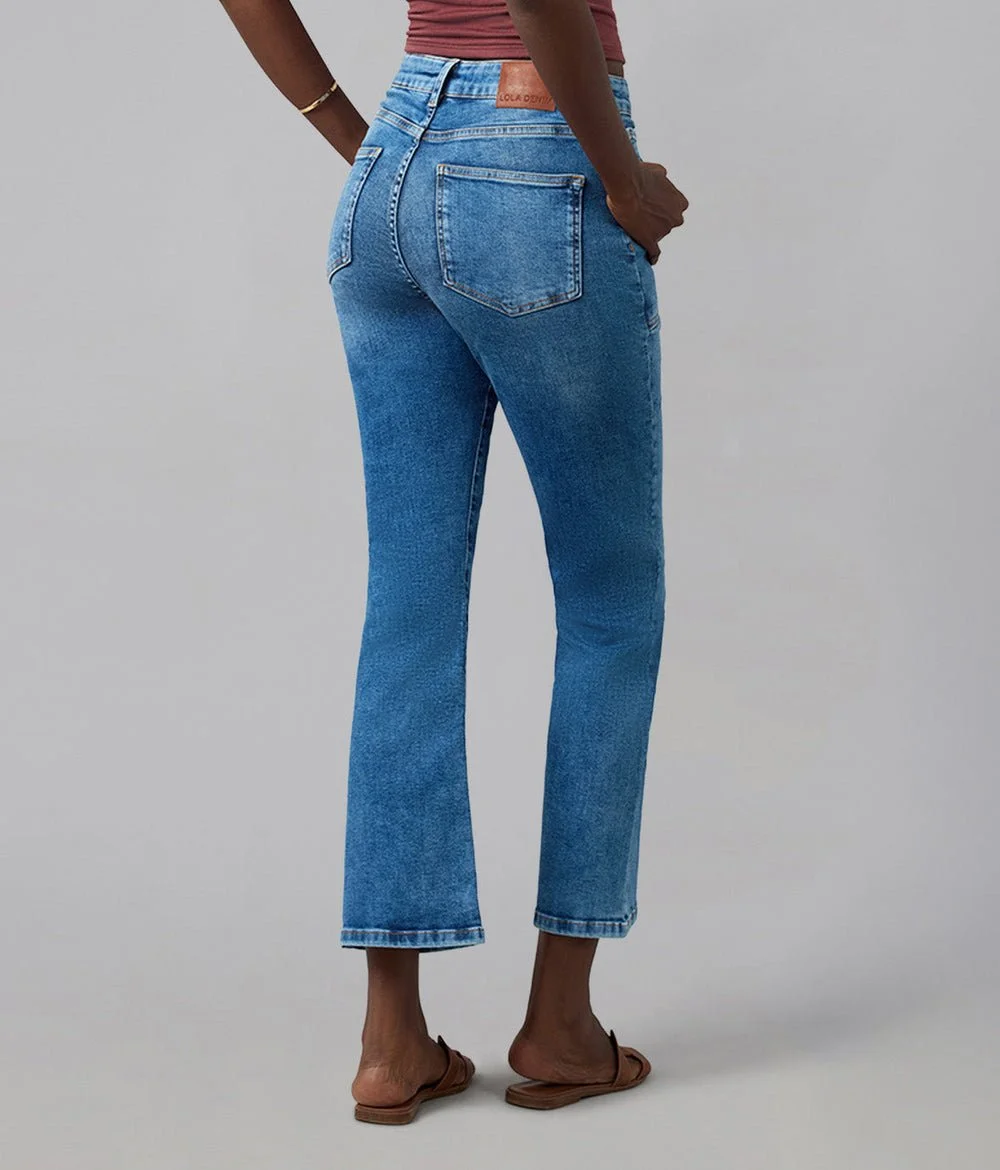 Lolajeans689ce4b9764672689ce4b97662a.29568055689ce4b97662a.jpg