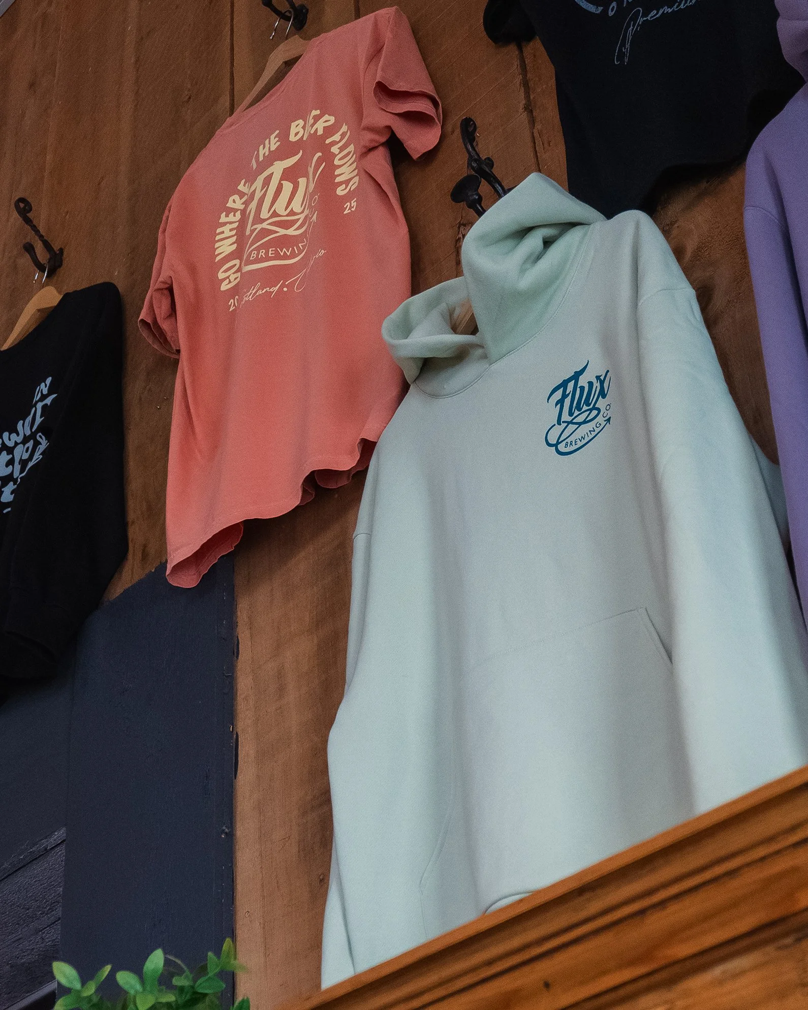 FLUX-MERCH-July2025-017-crop.jpg