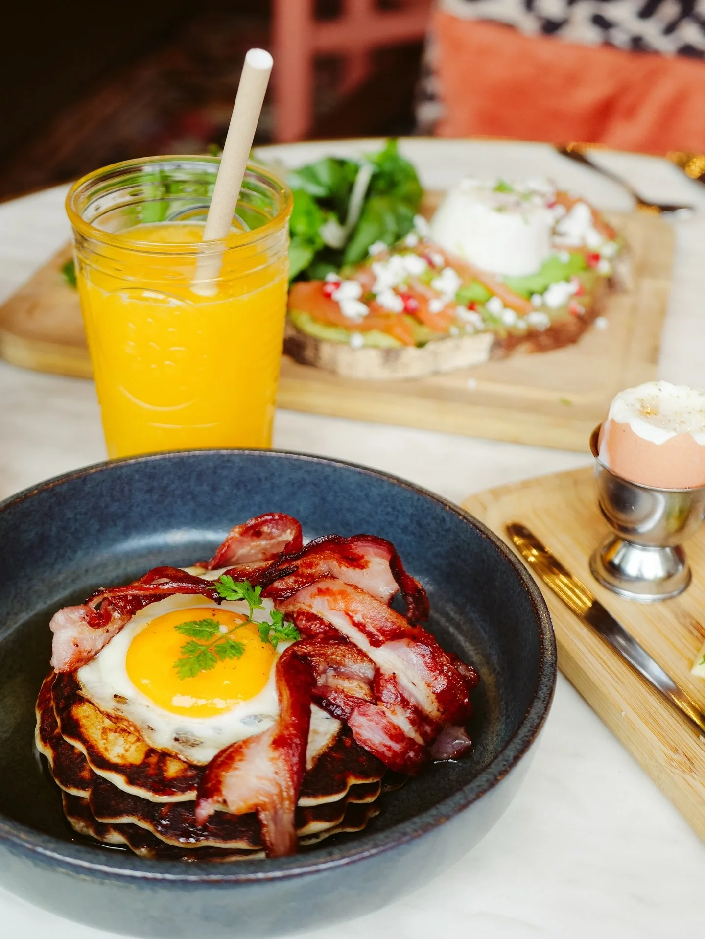 LE BRUNCH DU BDS 🥑🍳
Comme dirait Lorie &ldquo;&Ccedil;a y est c&rsquo;est le week-eeeend, &agrave; nous les super pancakeees&rdquo; 🎶🎶

Viens te r&eacute;galer aux BDS de Rennes &amp; Laval avec notre brunch &agrave; la carte !

En plus, on t&rsq