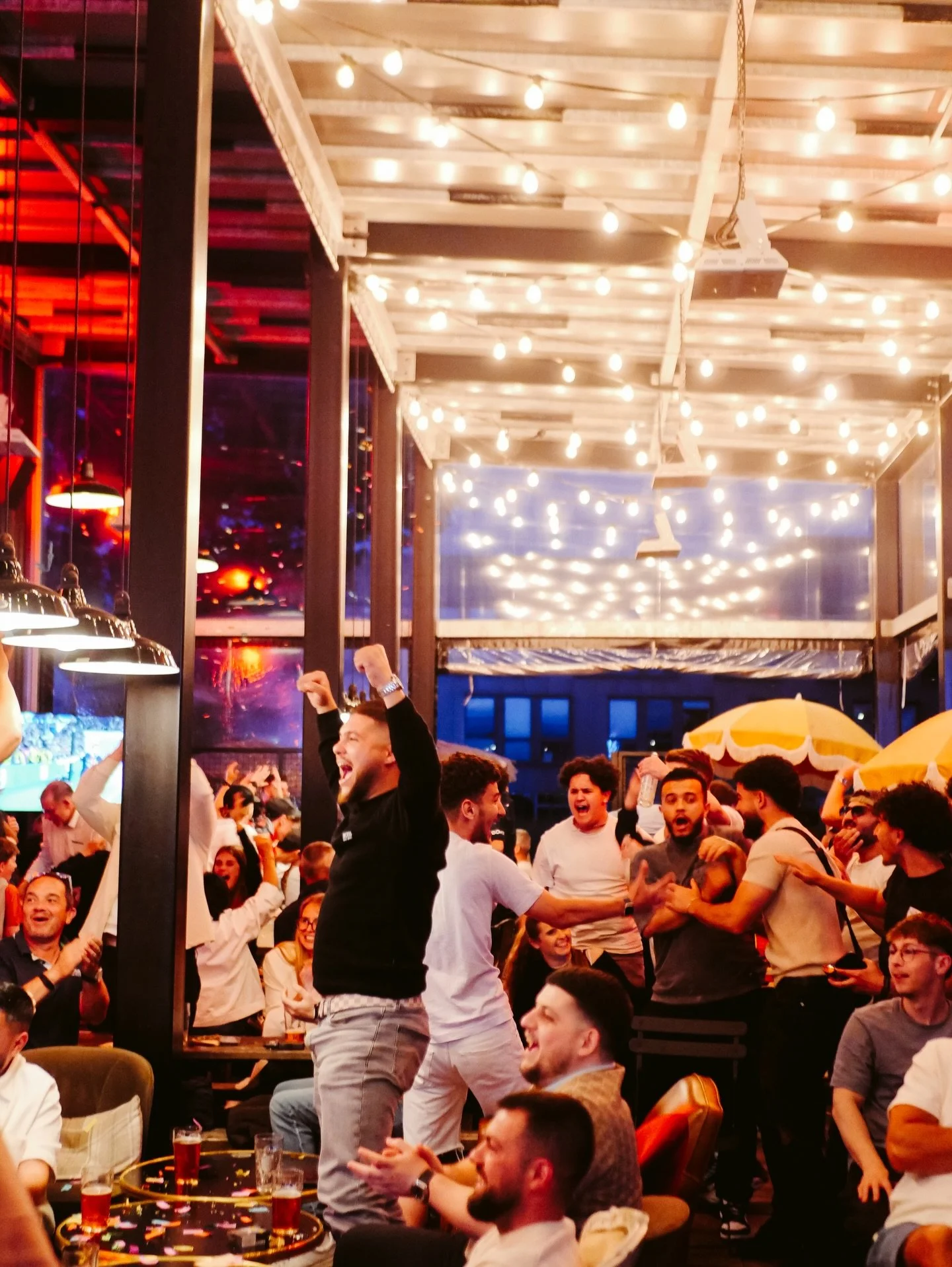 &Ccedil;a va vibrer SPORT ce soir au BDS avec la Champions League 🔥⚽️ 

Apr&egrave;s la victoire de l&rsquo;OM hier, le PSG va-t-il battre une nouvelle fois Tottenham ? N&rsquo;oublie pas de faire ton prono en live pour tenter de gagner un ballon LD