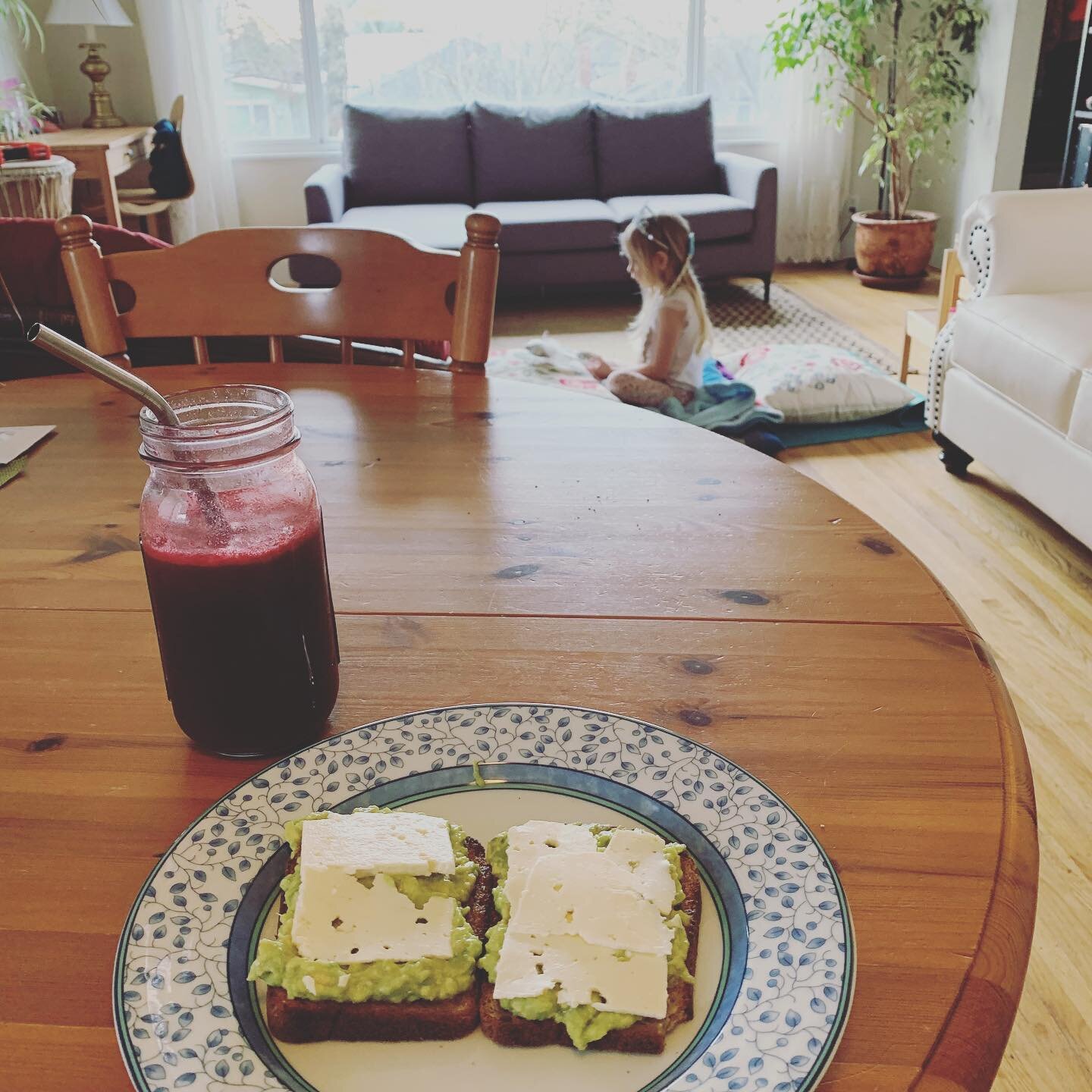 Can you say happy place? My Elsa-princess-yogi daughter asked for an episode of #cosmicyogaforkids Mama is in heaven - I get to sit an enjoy my fresh juice and avocado toast while watching my daughter do sun salutations - crown, cat ears, sparkly sho