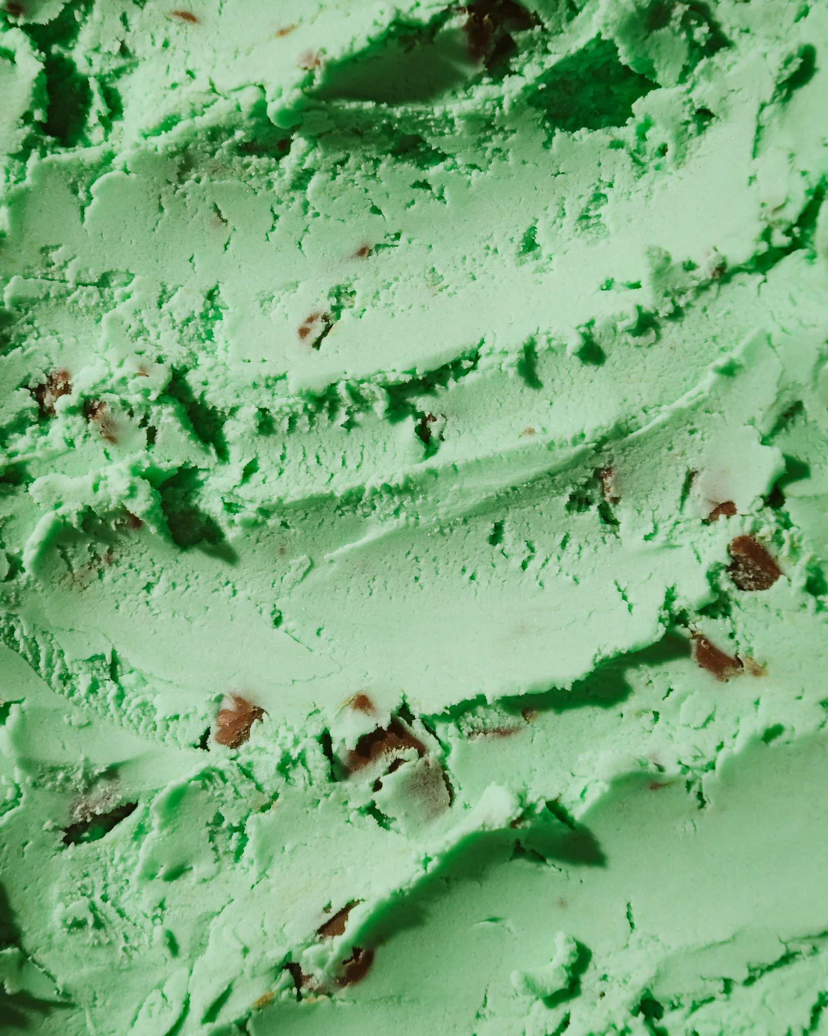 Mint chocolate chip, chocolate, and vanilla. Three flavours. One focus: texture. 😋🍦☀
 
 
 

 
 
Art direction, styling, retouching, photography: @charnebaird 
 
 
 

 
 
#foodandbeveragephotographer #commercialphotographer #studiophotography #foodd