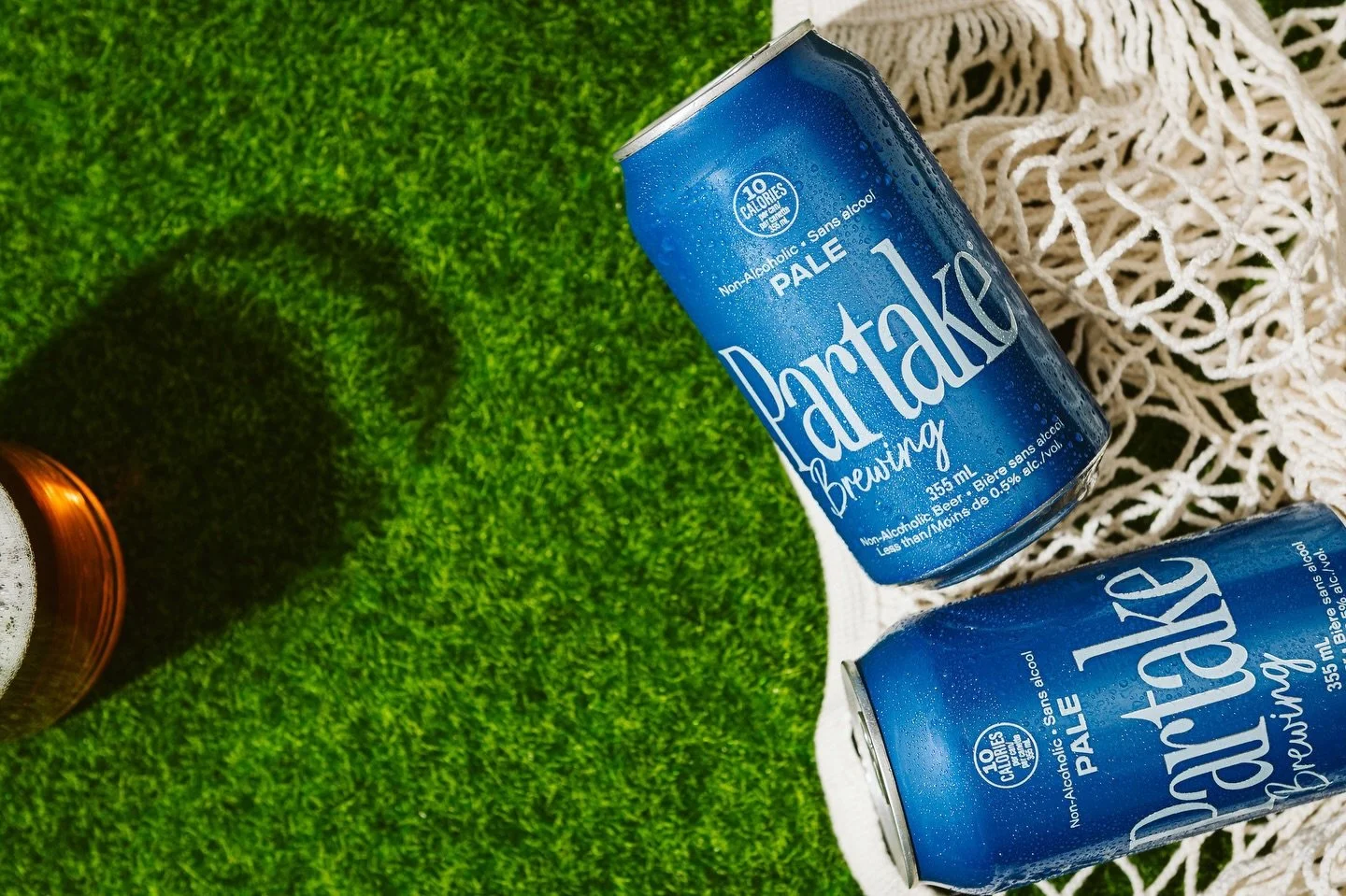 A personal exploration of @partakebrewing&rsquo;s Pale. Styled for the laid back summer days that are almost here. 

#beveragephotographer | #commercialphotographer | #productphotographer | Beer Photography | Non-alcoholic Beer | Creative Shoot | Dri