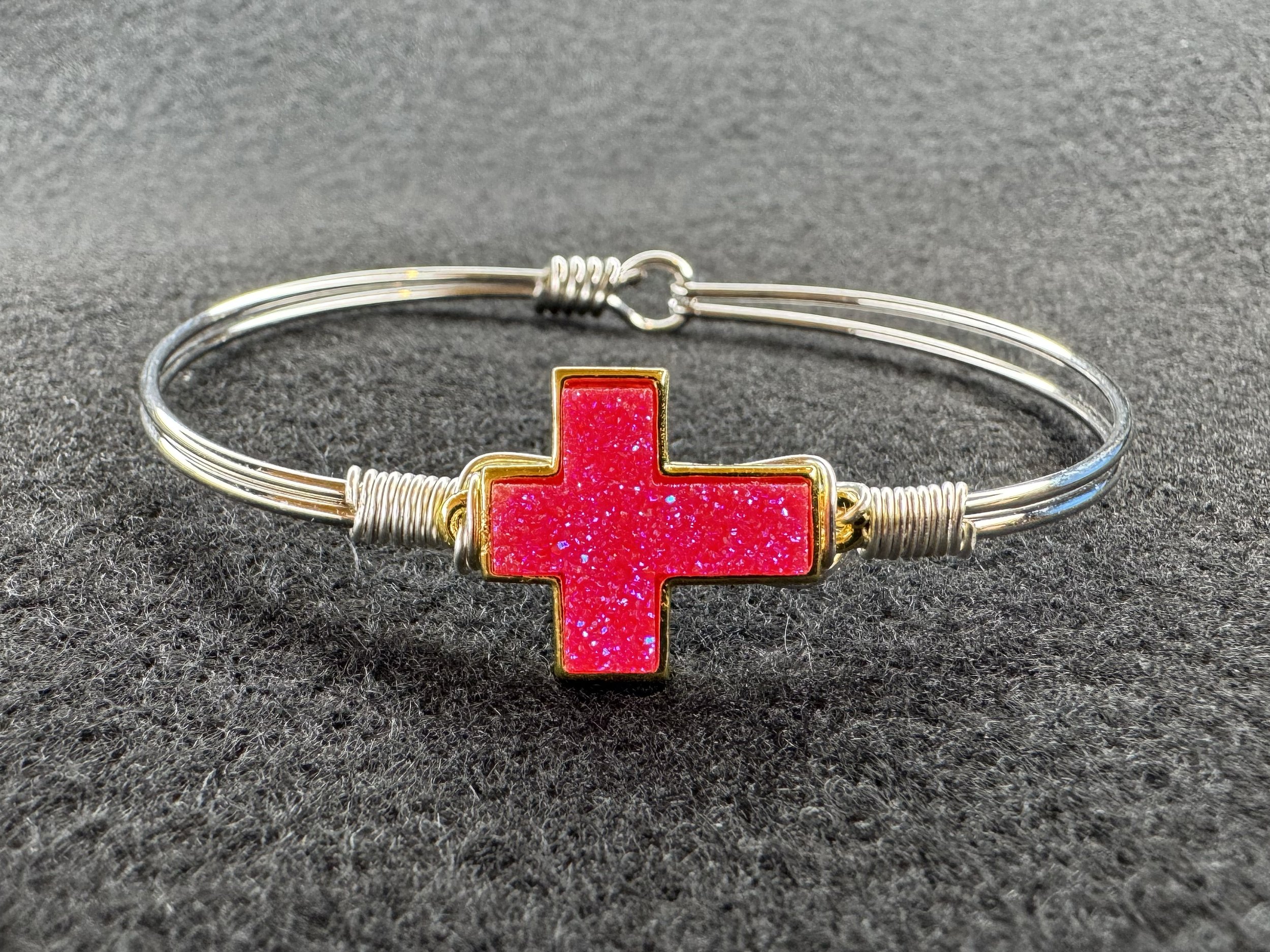 MP-bracelets-hope-goldcross1.jpg