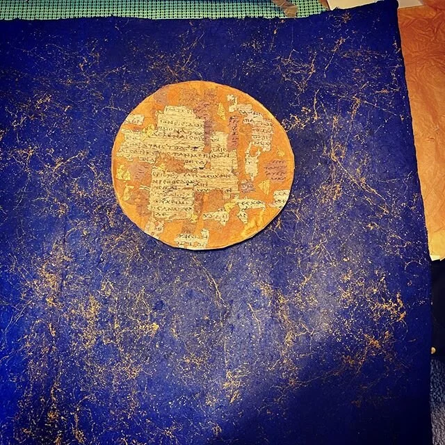 &ldquo;That&rsquo;s no moon! That&rsquo;s a collage of papyrus fragments!&rdquo; .
.
.
#wip #sandylynnart #kcartist #illustration #collage #paperart #papyrus #moon