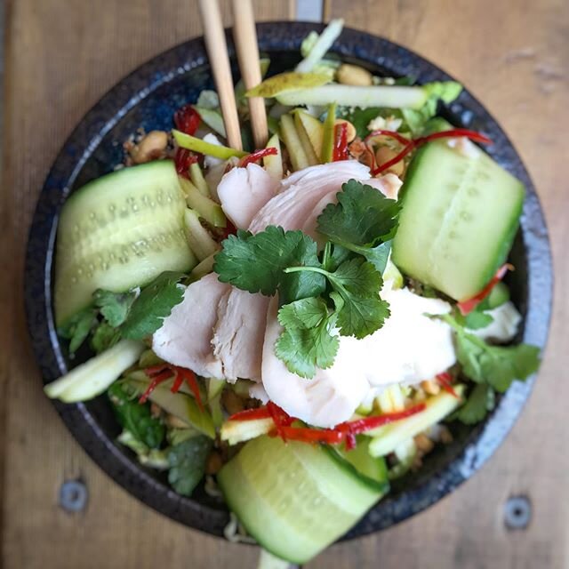 Vietnamese Salad w Sous Vide Chicken. Nutritious x delicious!