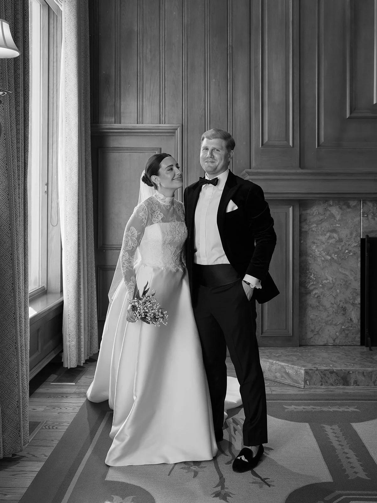 Erinn + Gordy Wedding Sneak Peeks-50.jpg