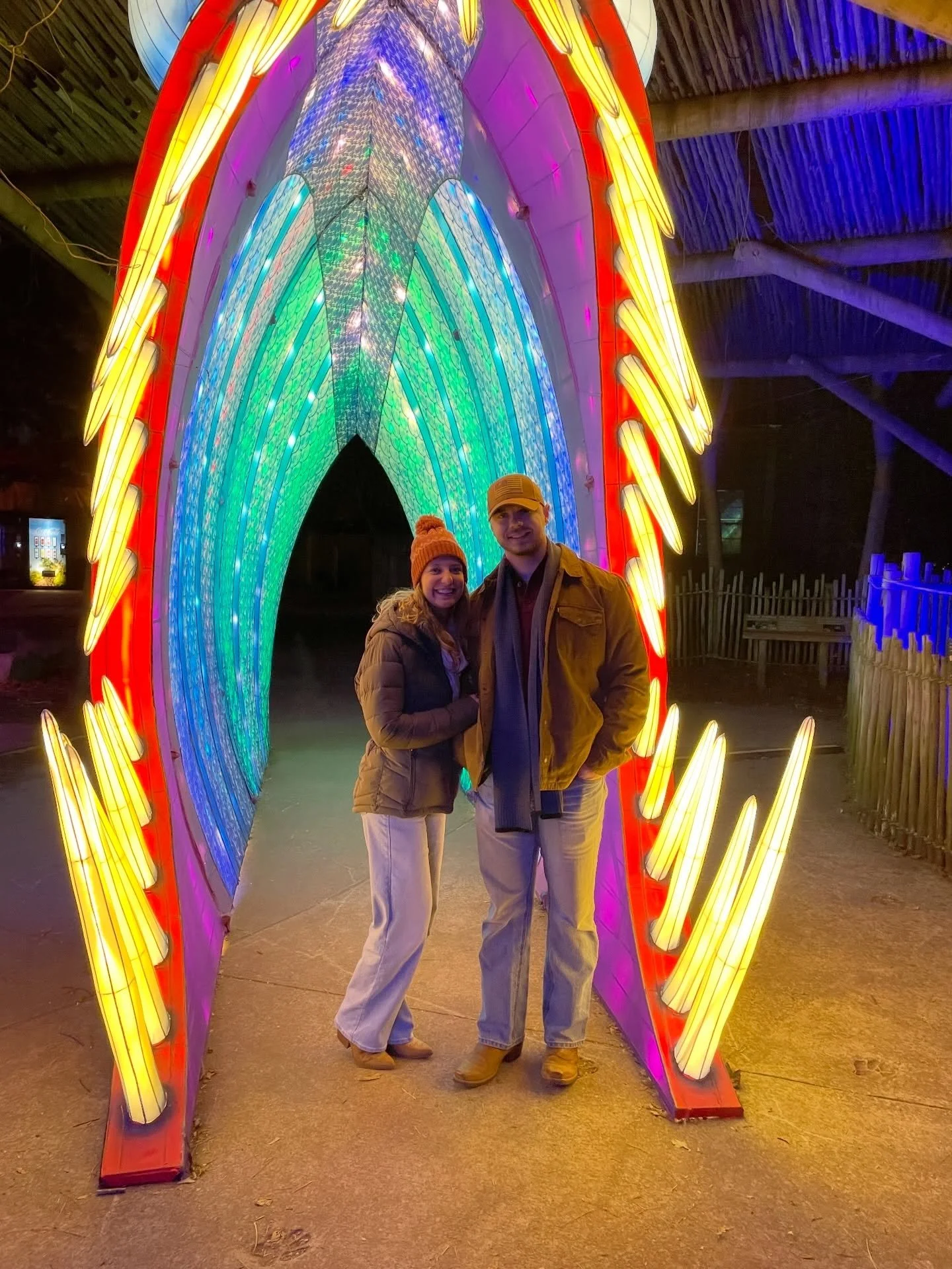 🎄This holiday season has been reminding me to slow down&hellip;
to hold each moment a little closer and stay present long enough to notice the tiny glimpses of heaven all around me. ✨🤍 Thank you Jesus. 

#holidayseason #slowdown #bepresent #simplej