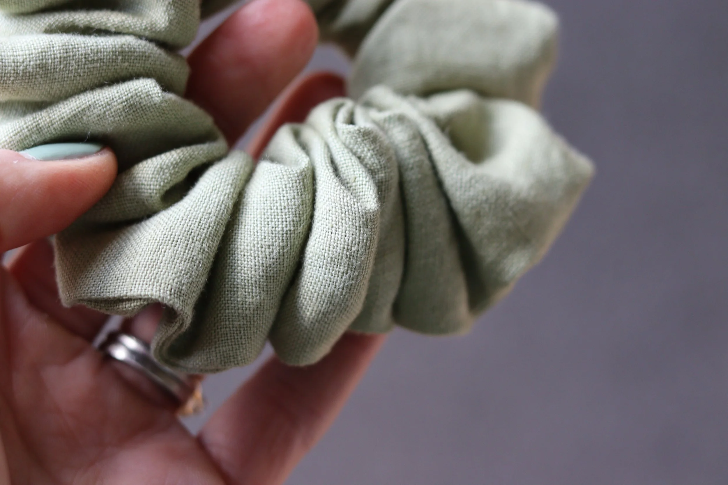 Ecologica_scrunchie_sage