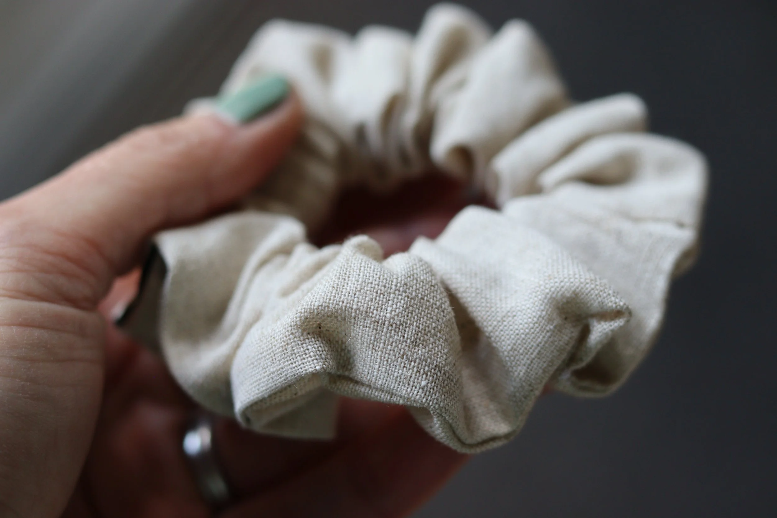 Ecologica_scrunchie_oatmeal