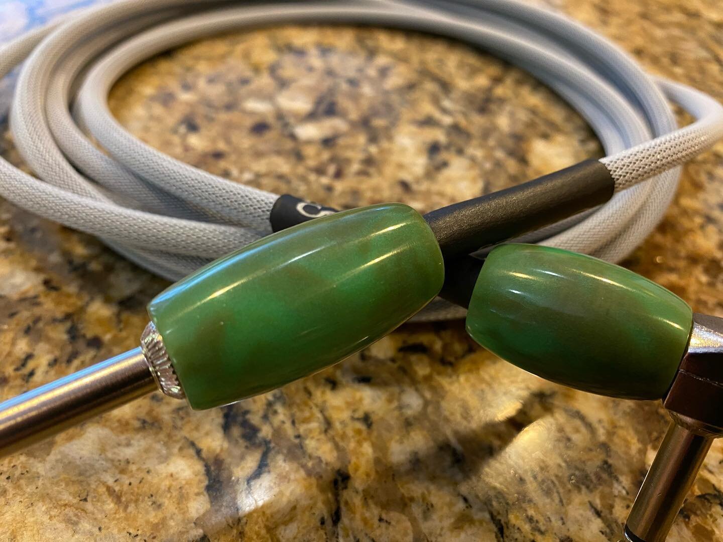 🚨🚨🚨Update SOLD!!🚨🚨🚨 15&rsquo; Great White instrument cables with Straight to Right Angel Green Slime custom ship connectors!! One of a kind and will go fast!! Ready to ship! DM is for pricing and ordering details. #tsunamicables #tsunamicablesH