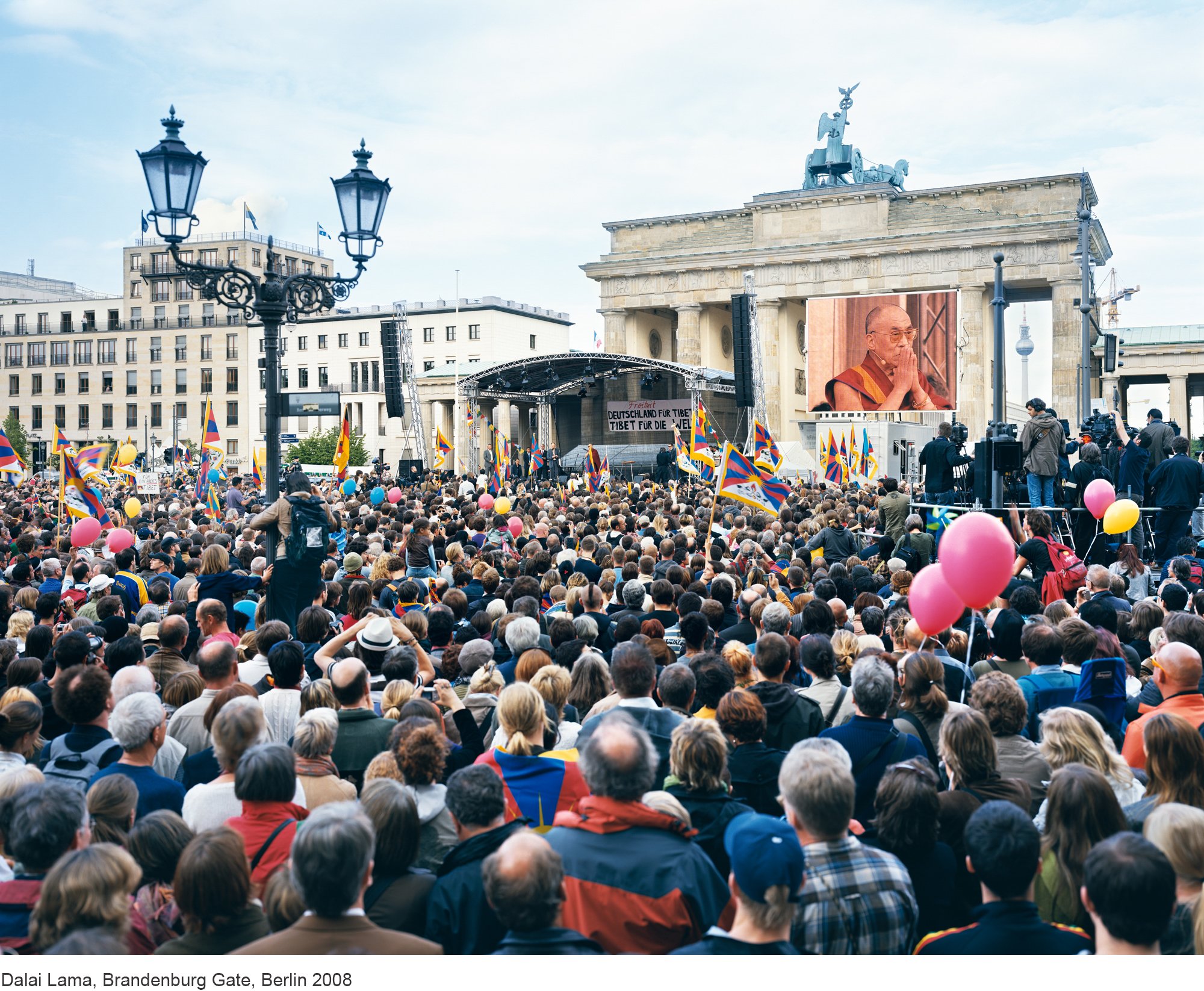 11-Mitch Epstein-Dalai Lama, Brandenburg Gate, Berlin 2008.jpg