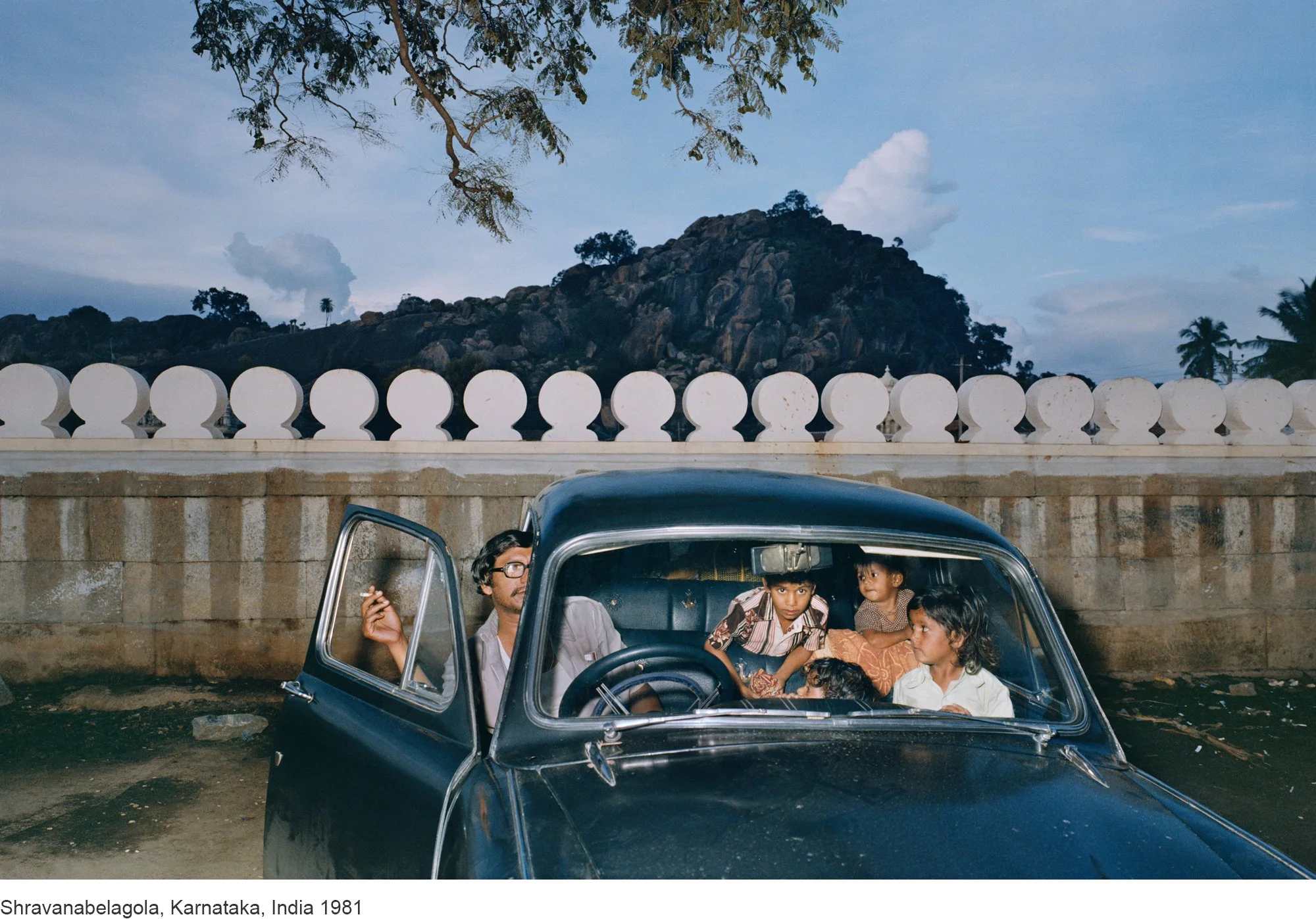 12-Mitch Epstein-3_F.16.81-1 Shravanabelagola, Karnataka, India 1981.jpg