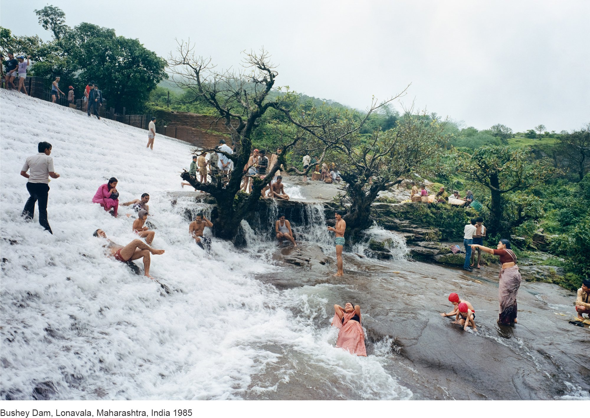 14-Mitch Epstein-47_Su.141.85-1 Bushey Dam, Lonavala, Maharashtra, India 1985.jpg